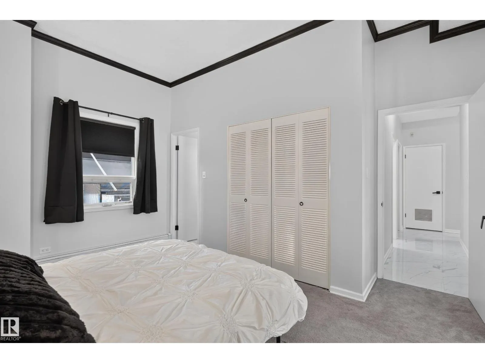 #101 10140 120 ST NW