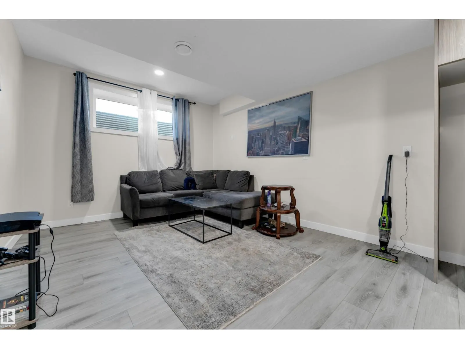 6019 180 AV NW