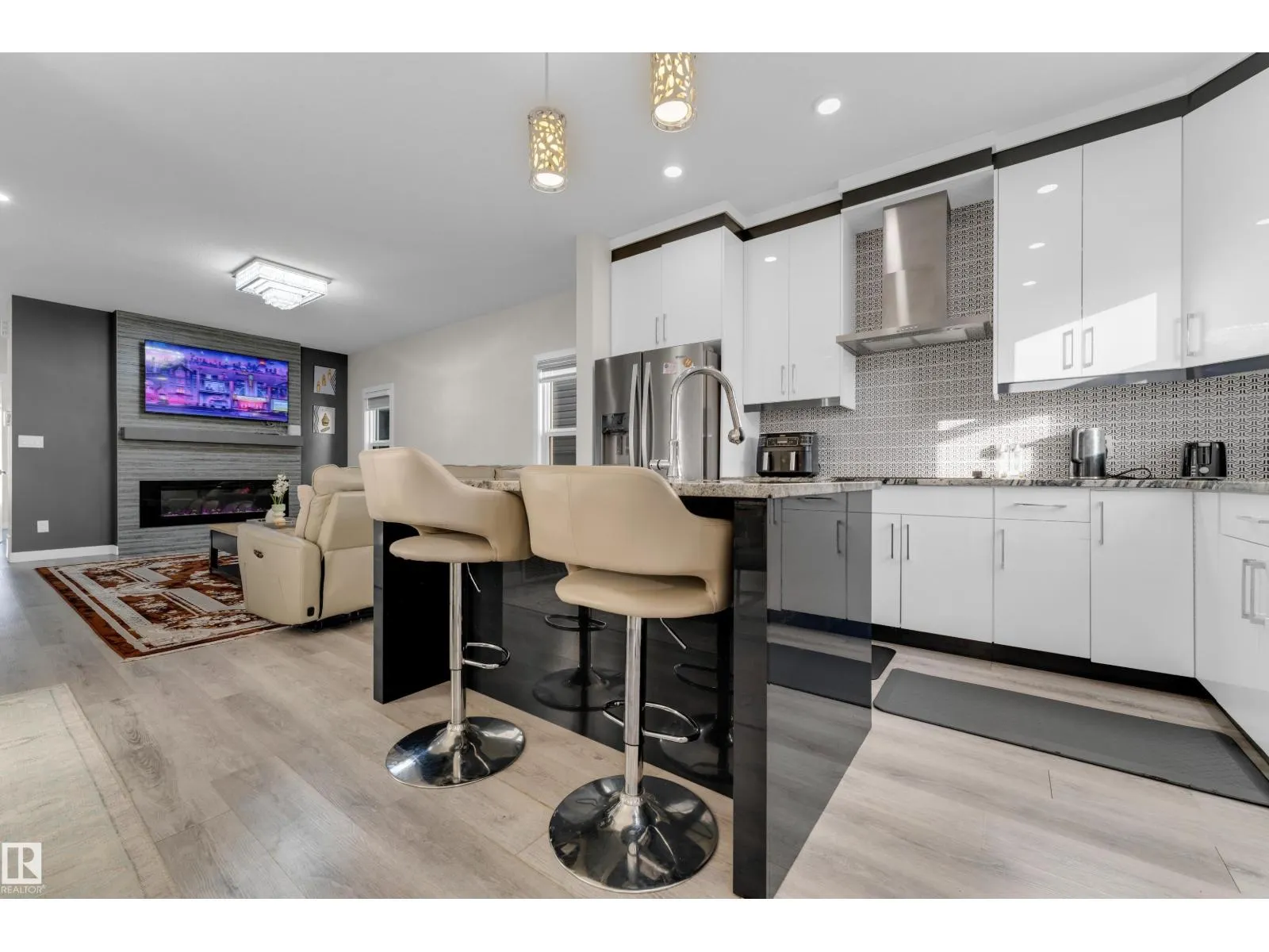 6019 180 AV NW