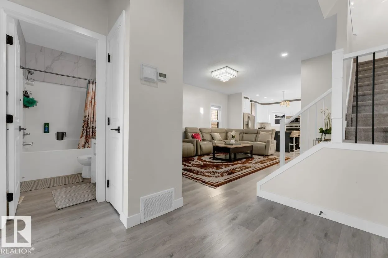 6019 180 AV NW