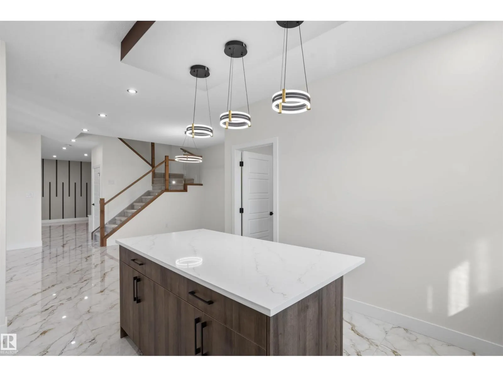 236 21 ST SW