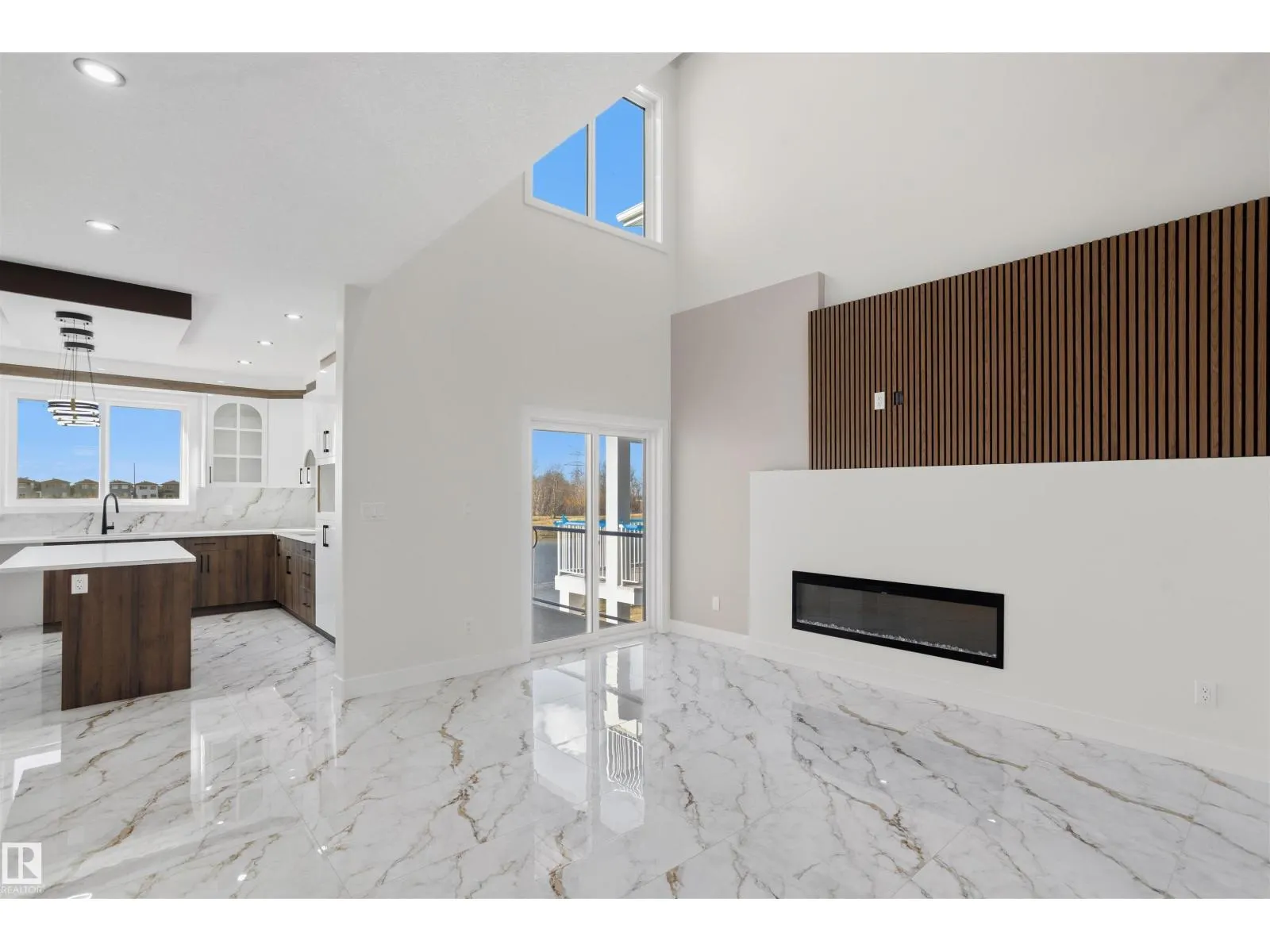 236 21 ST SW