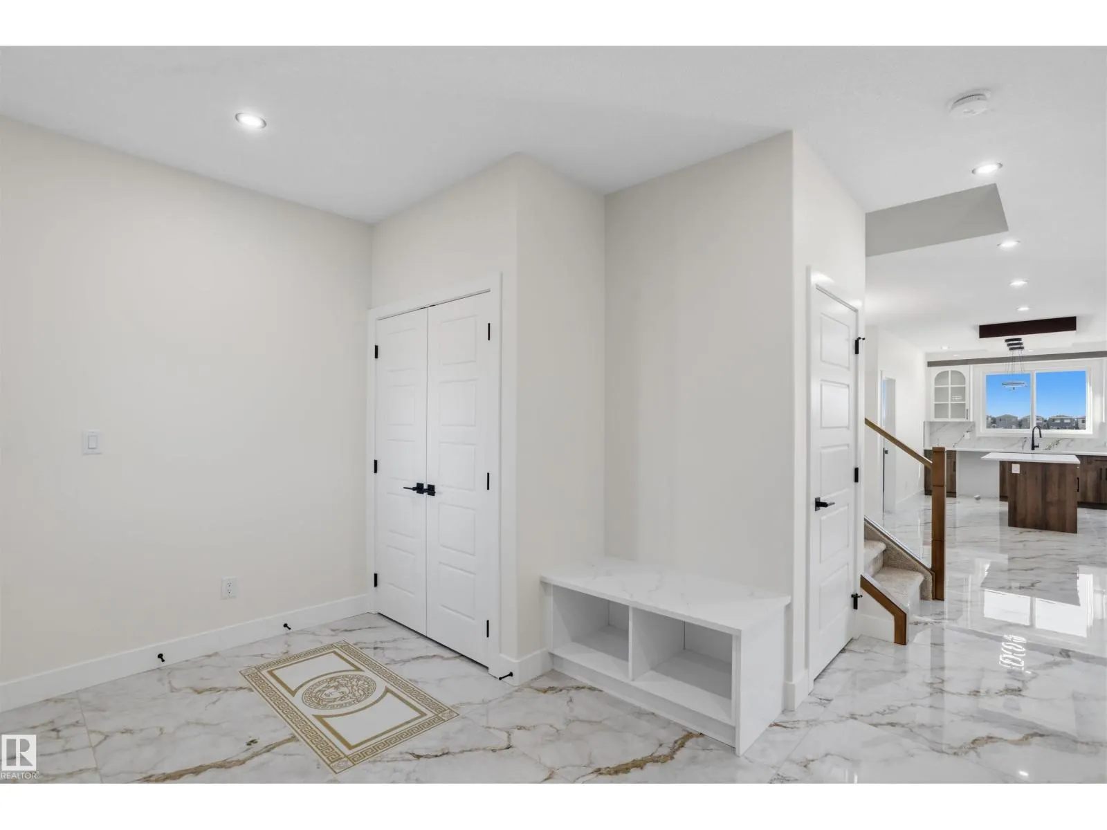 236 21 ST SW