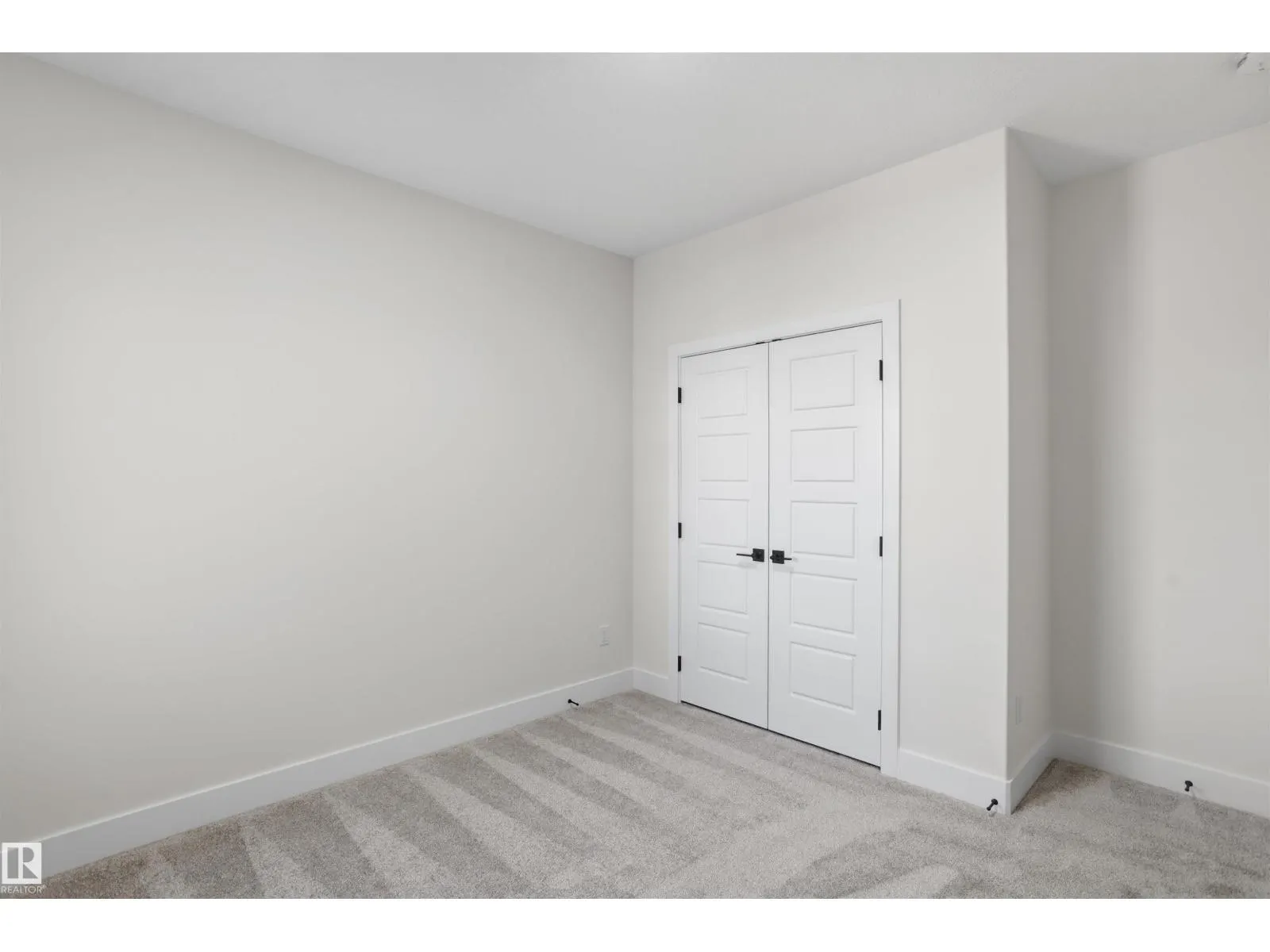 236 21 ST SW
