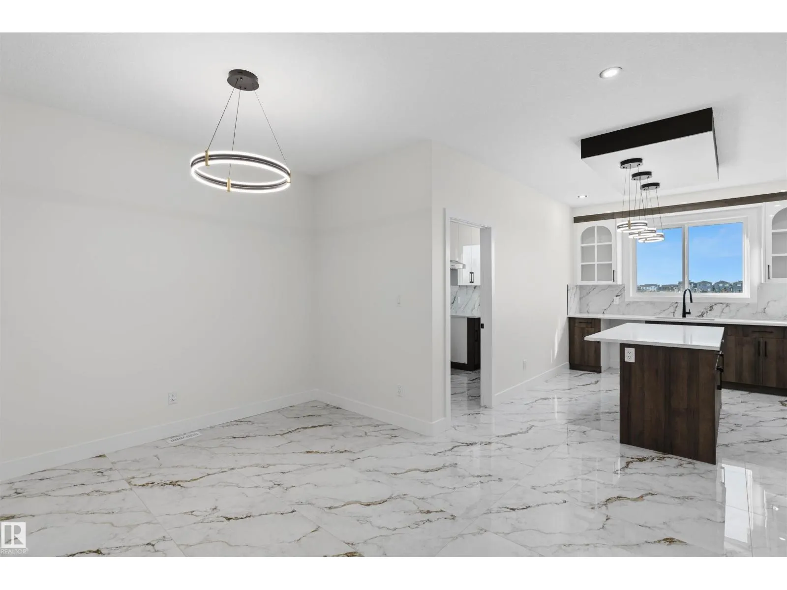 236 21 ST SW