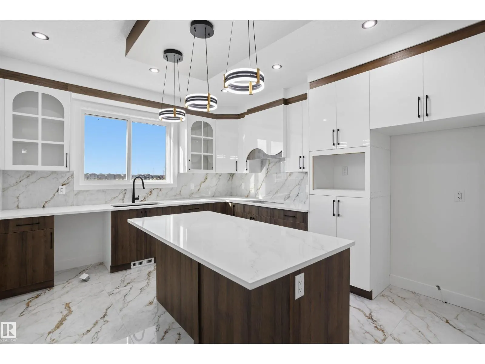 236 21 ST SW