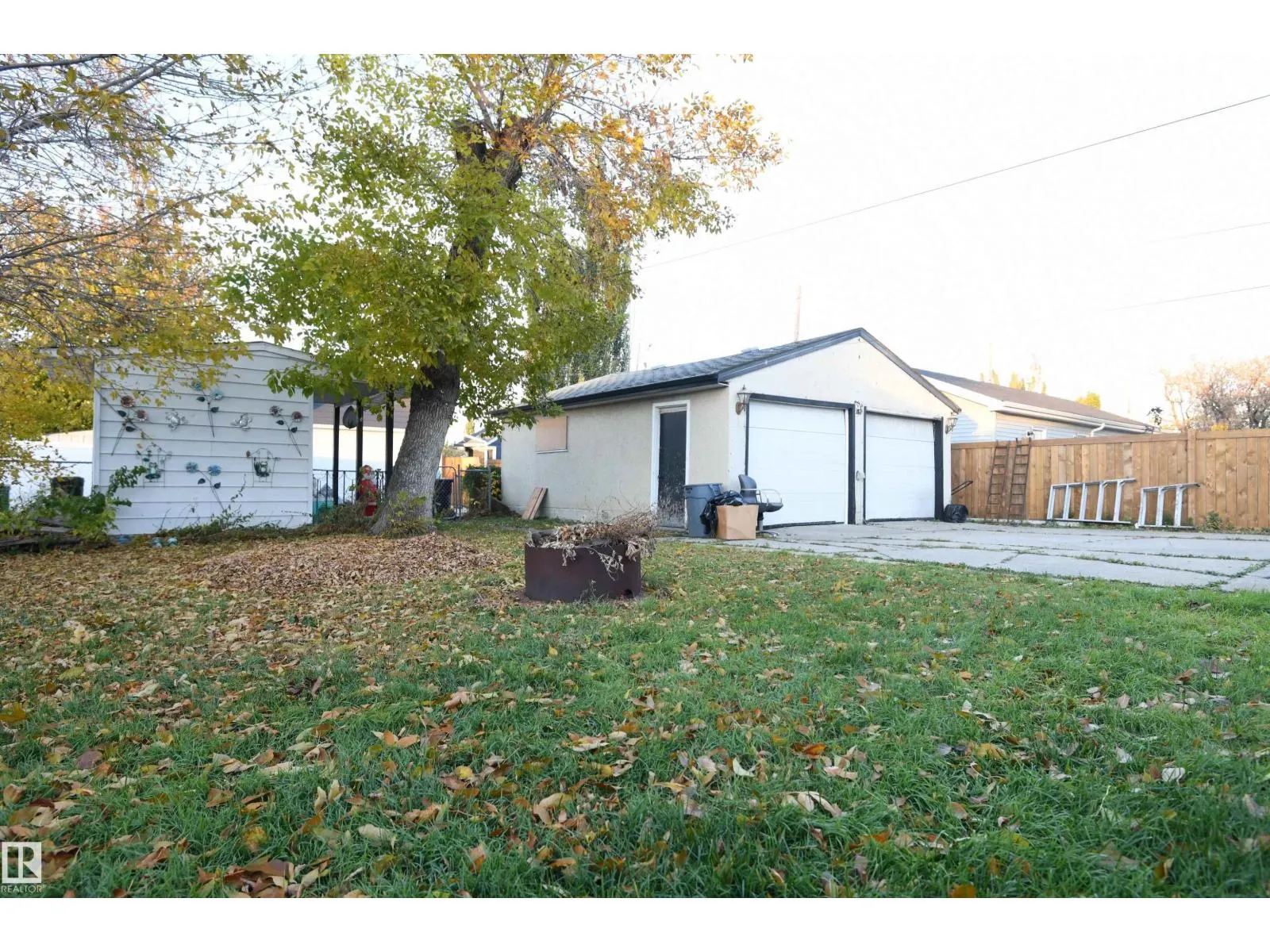 15962 106 AV NW