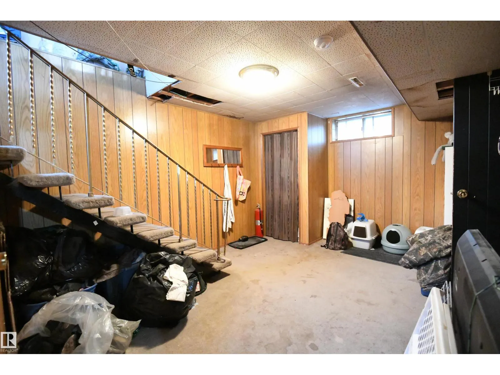 15962 106 AV NW
