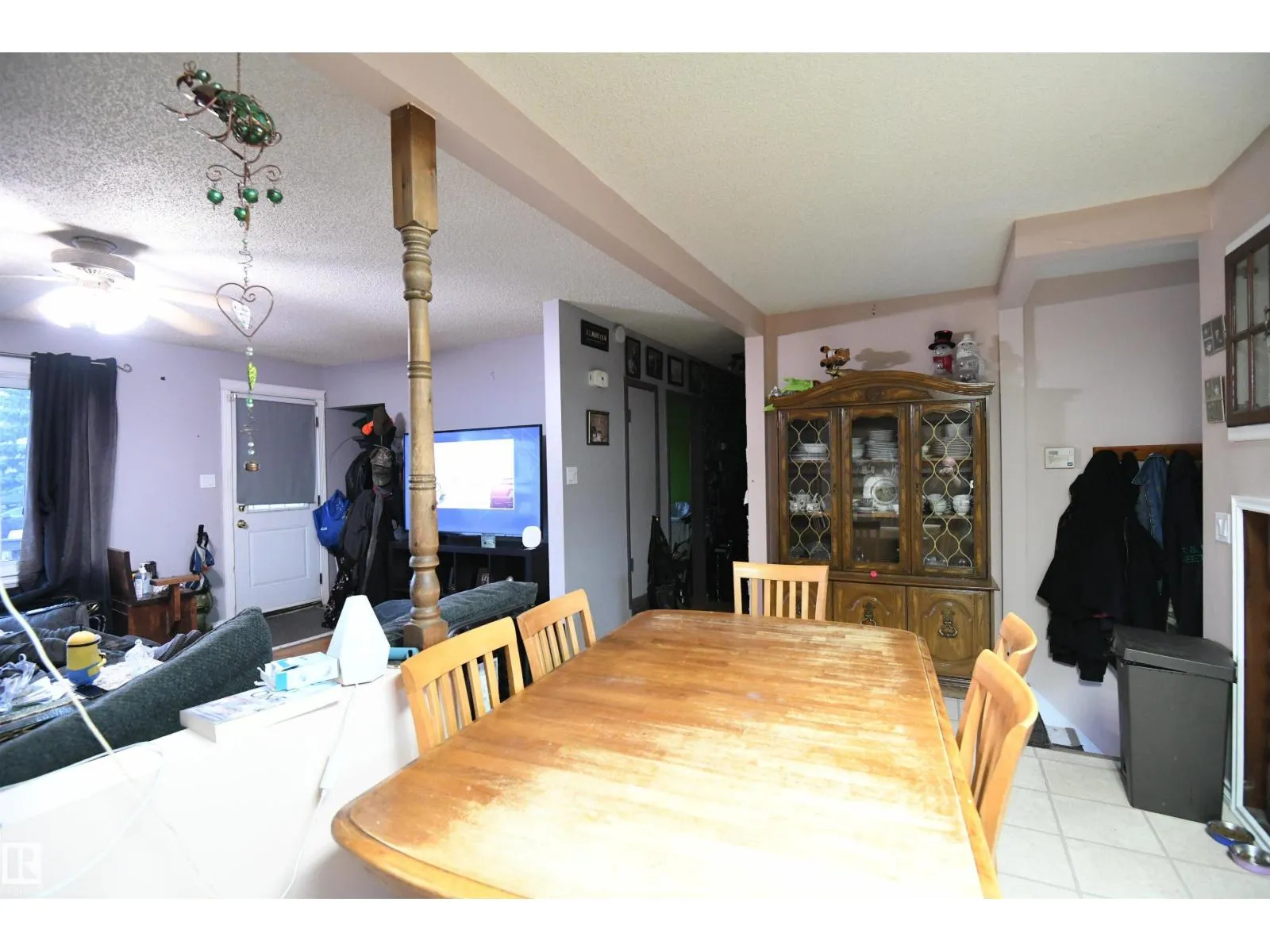 15962 106 AV NW