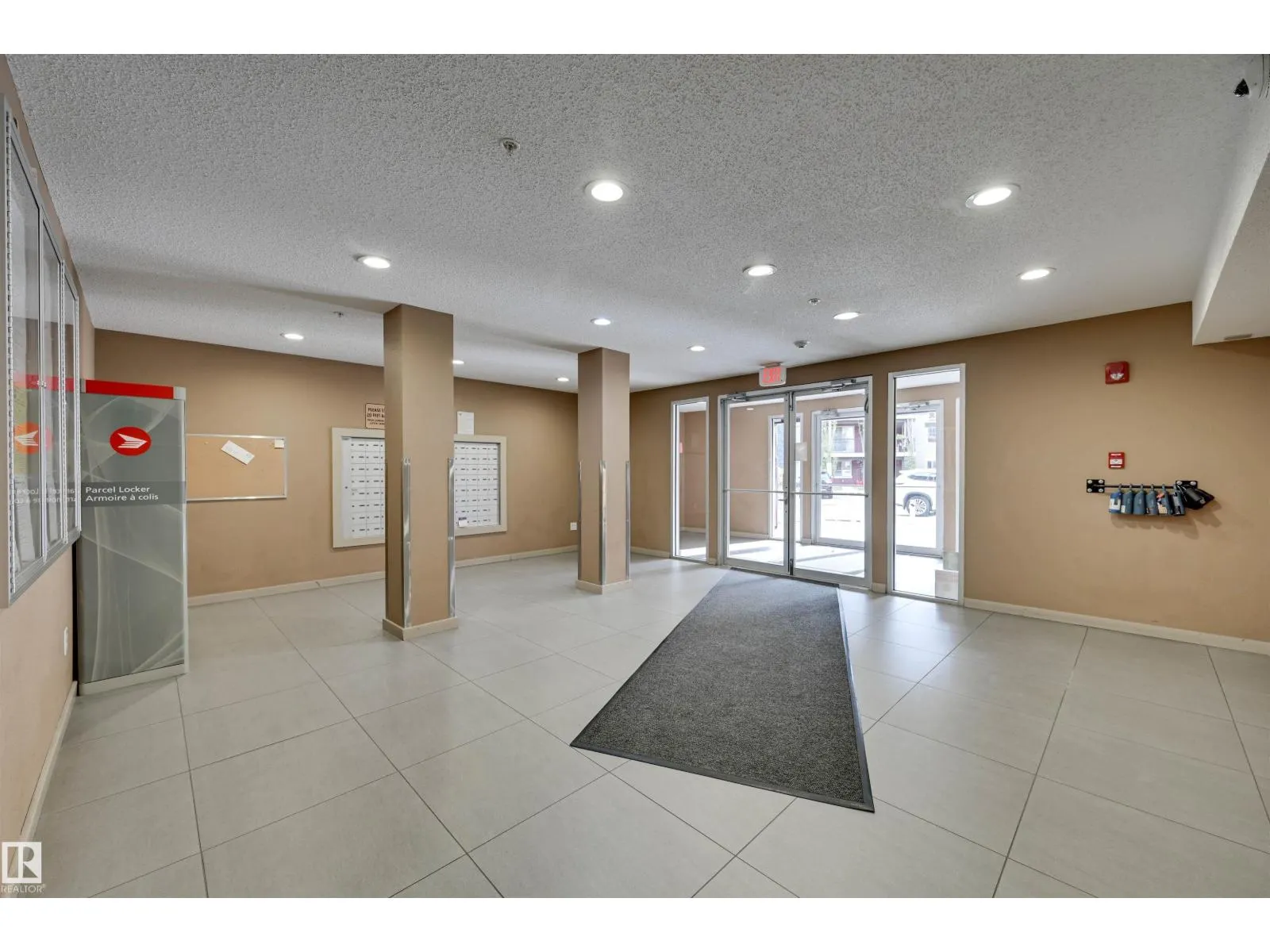 #415 1070 MCCONACHIE BV NW