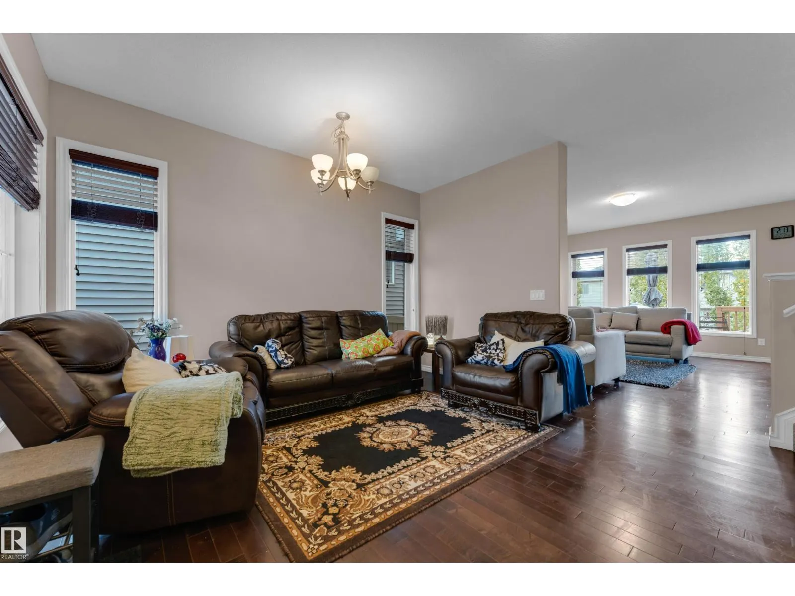 1710 63A ST SW