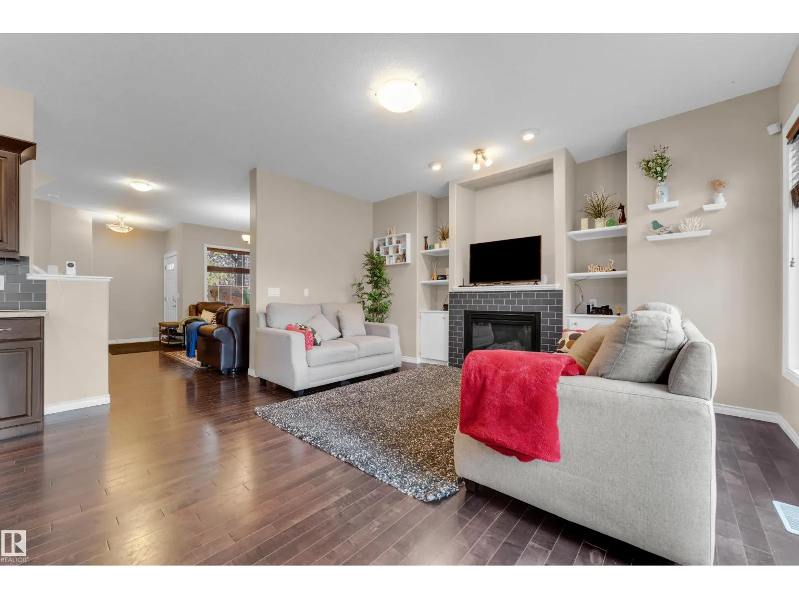 1710 63A ST SW