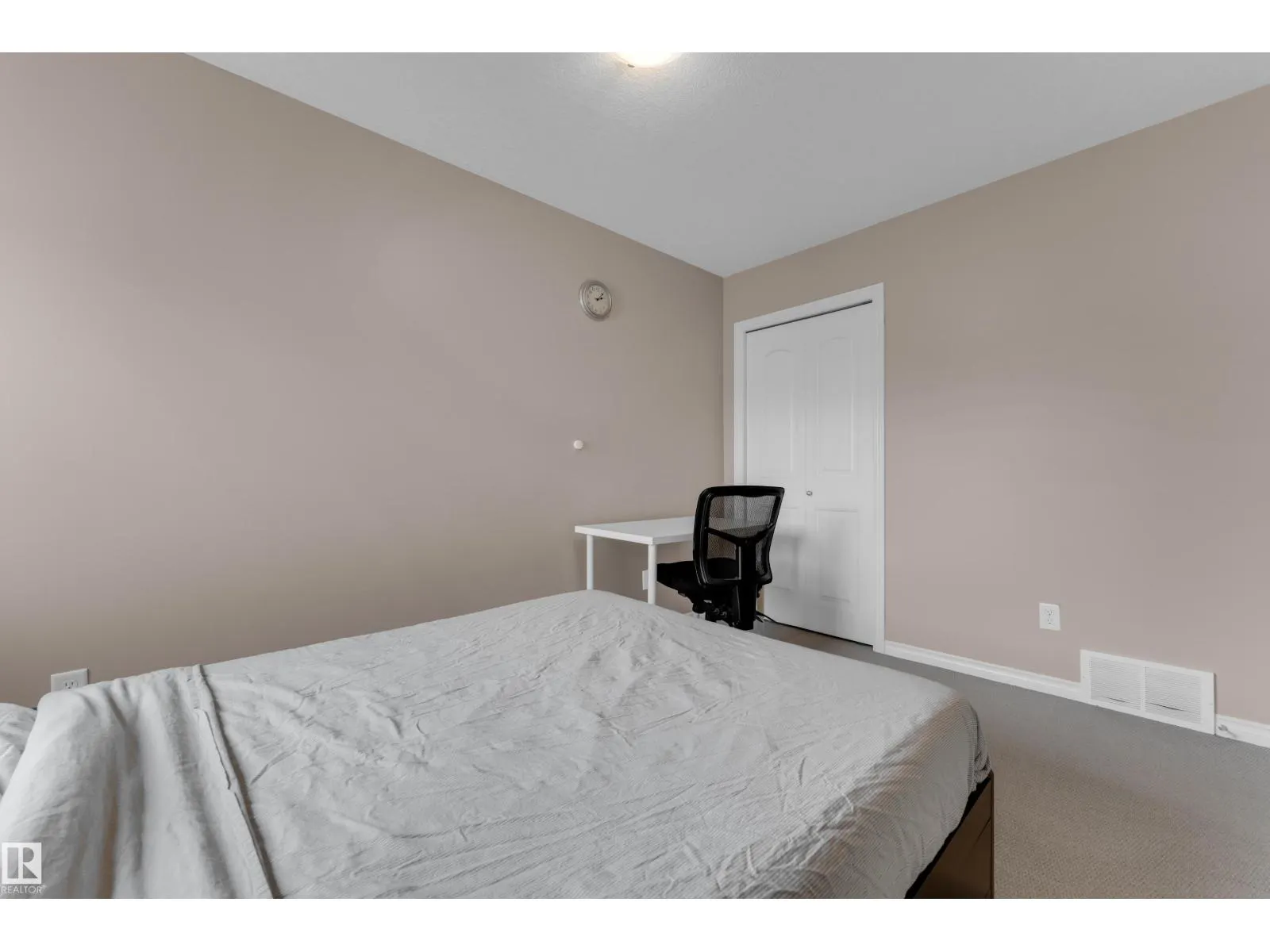 1710 63A ST SW