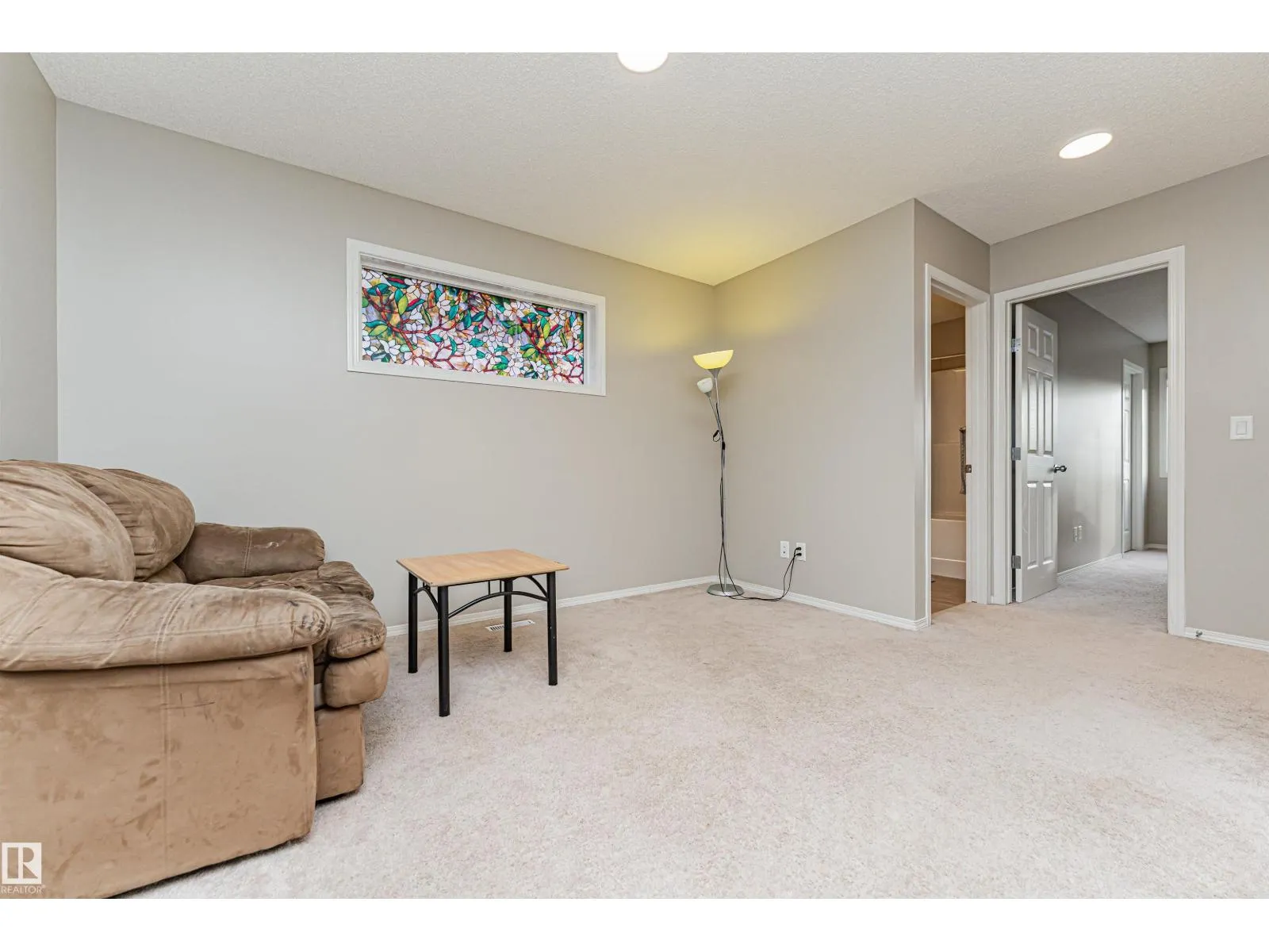 9616 230 ST NW