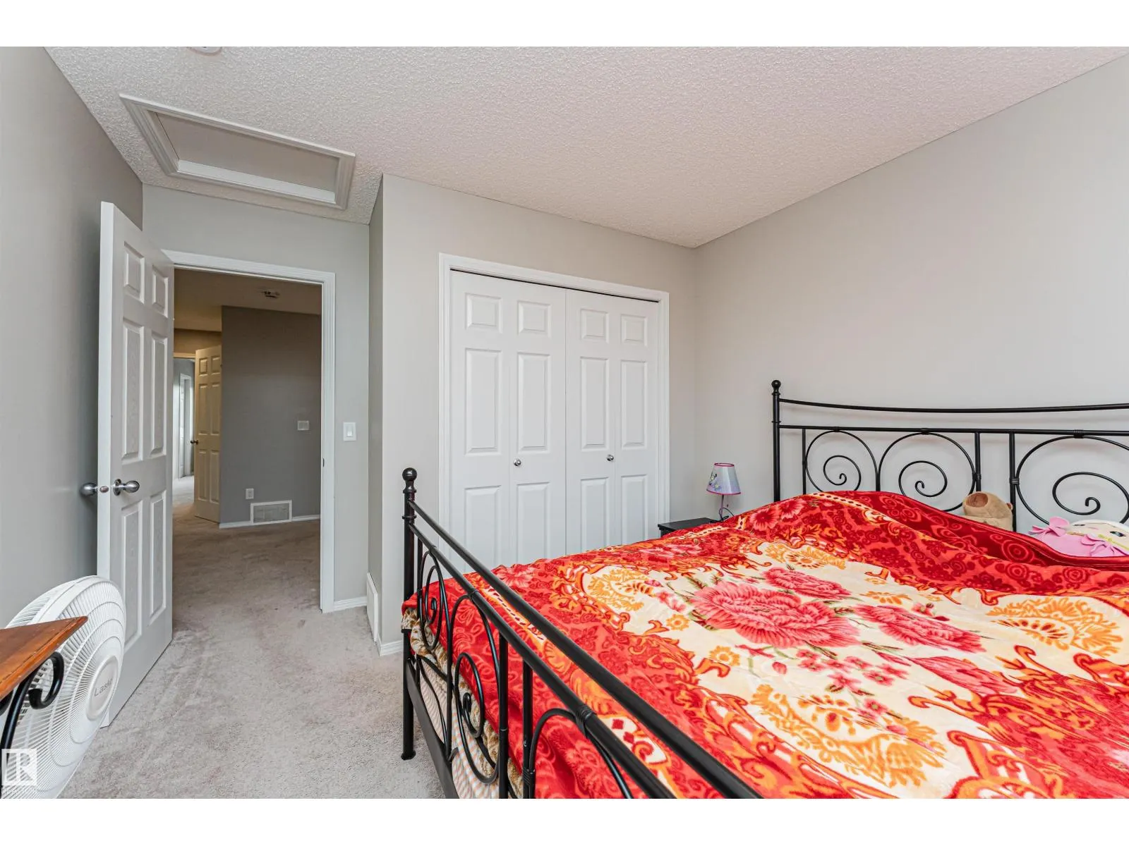 9616 230 ST NW