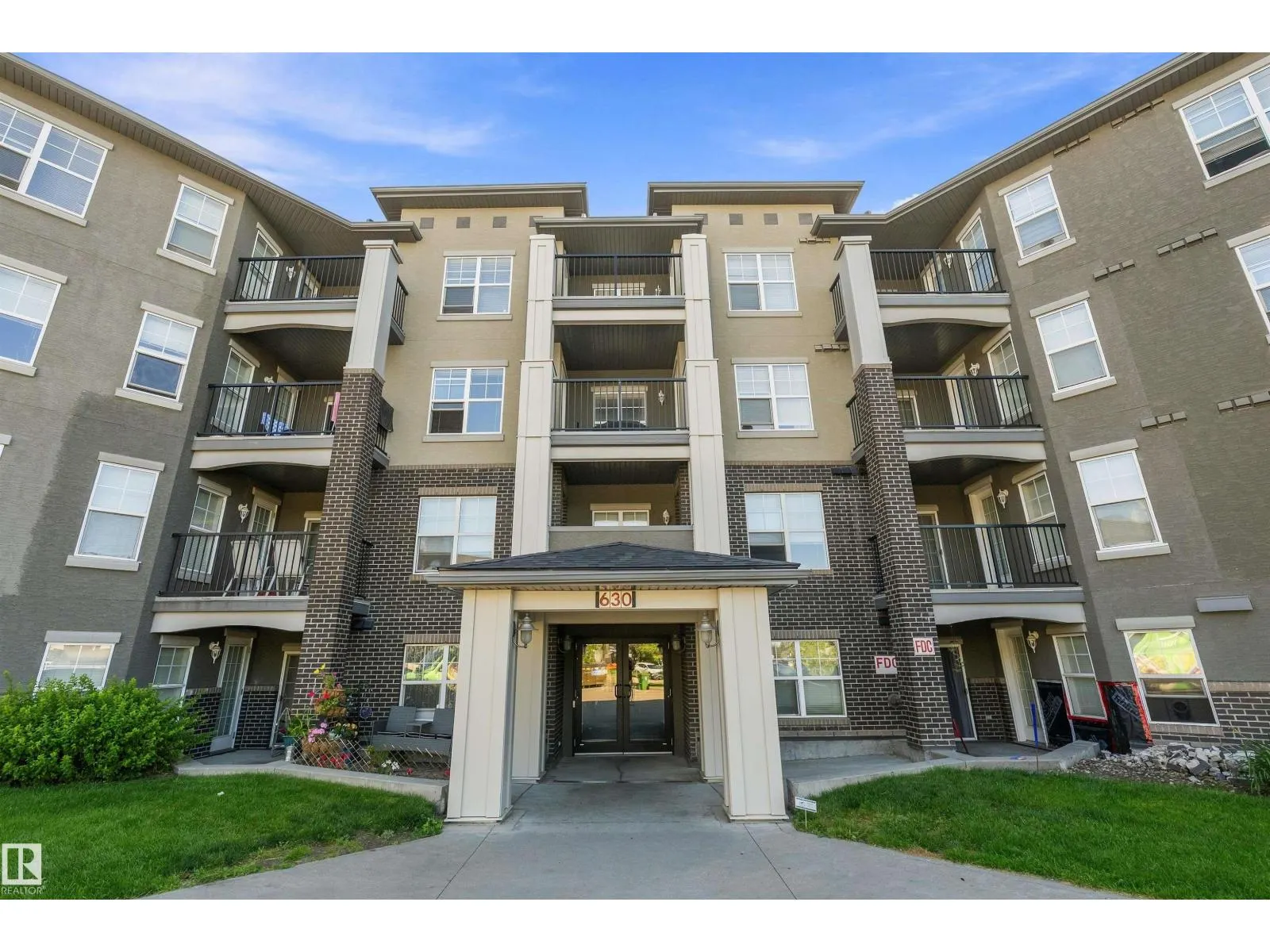 #104 630 MCALLISTER LO SW