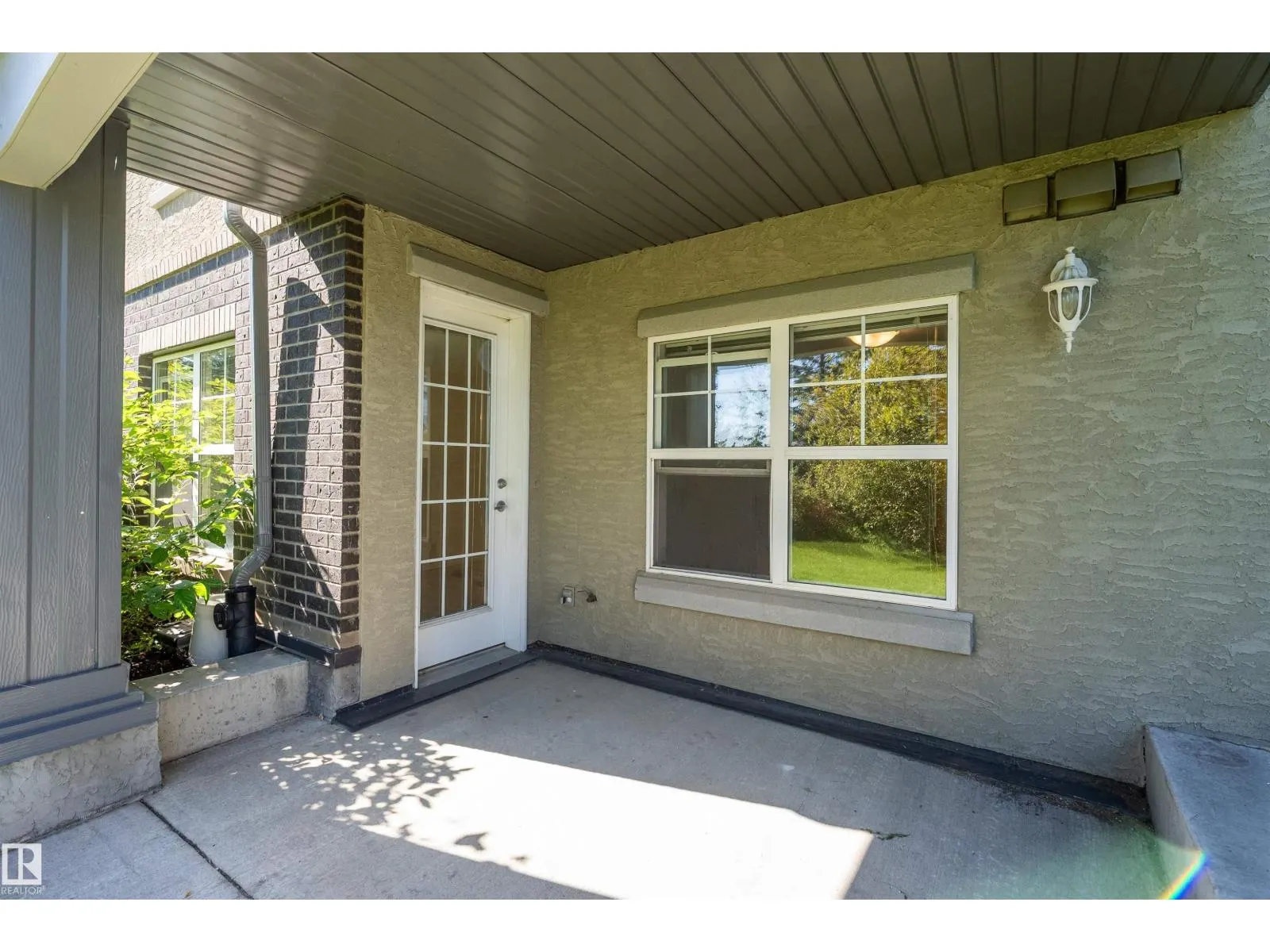 #104 630 MCALLISTER LO SW