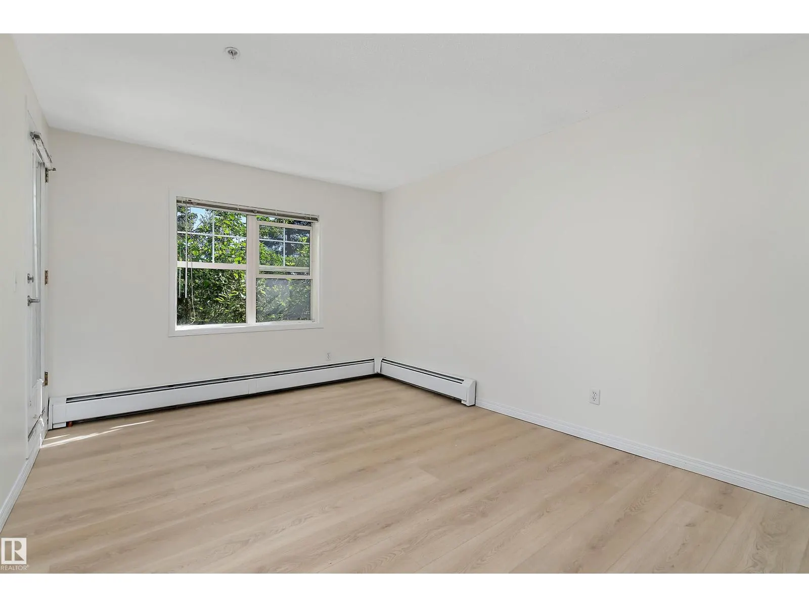 #104 630 MCALLISTER LO SW