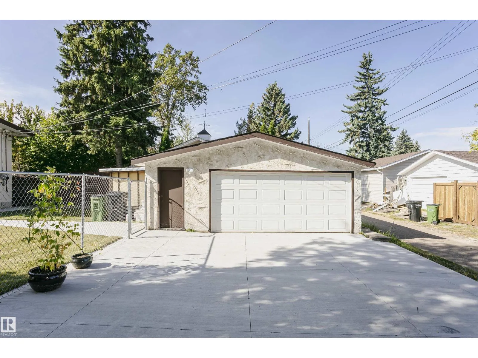 7204 92B AV NW