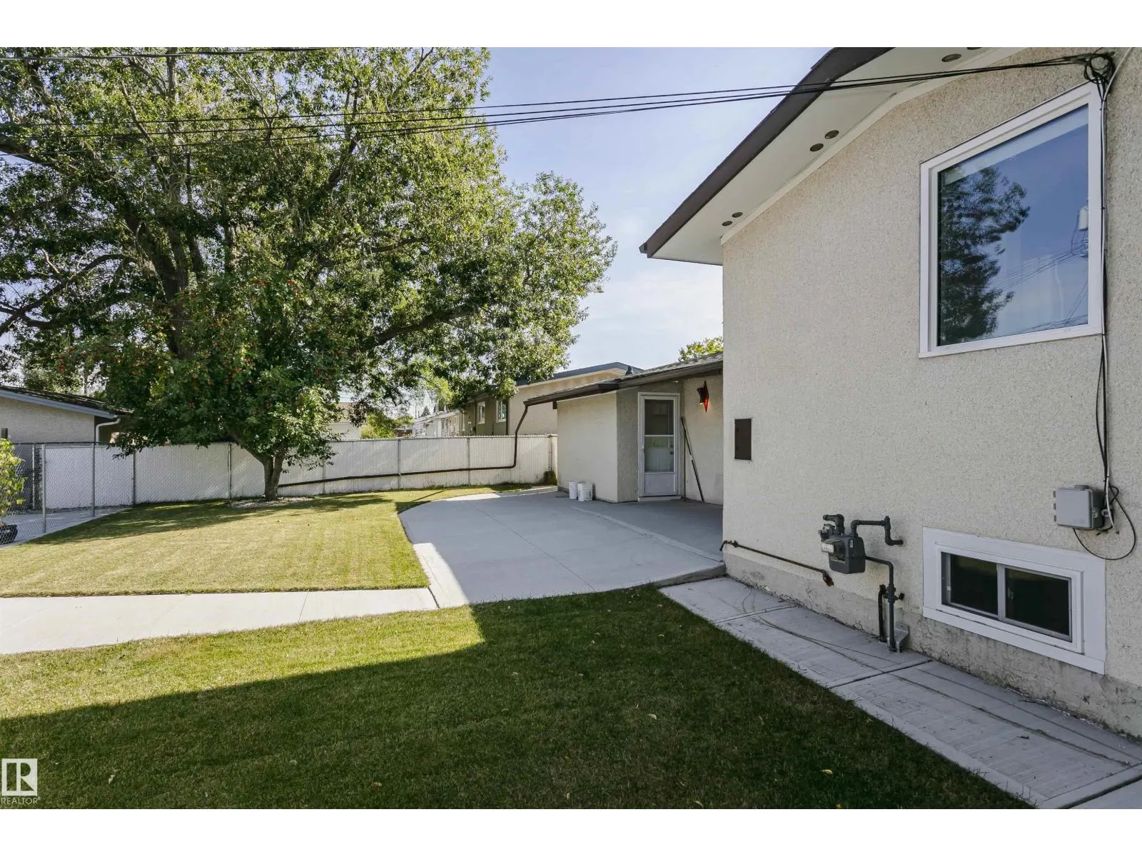 7204 92B AV NW