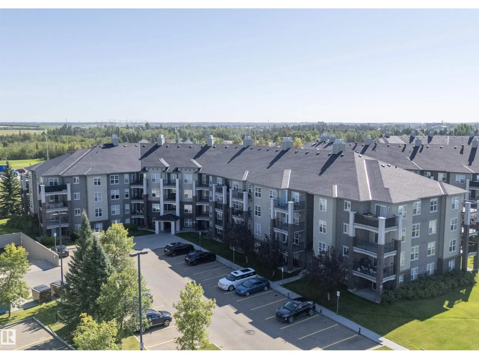 #201 630 MCALLISTER LO SW
