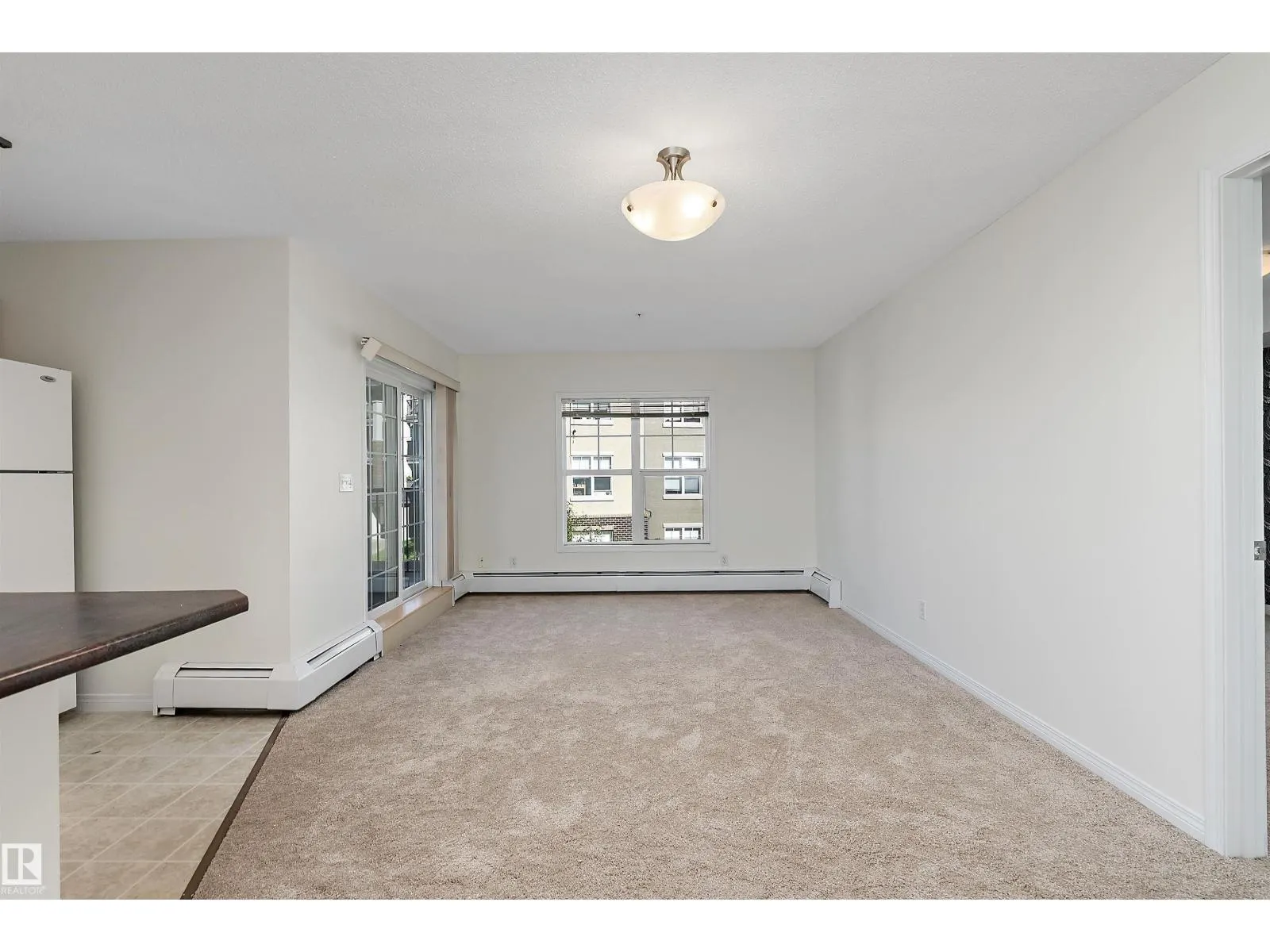#201 630 MCALLISTER LO SW