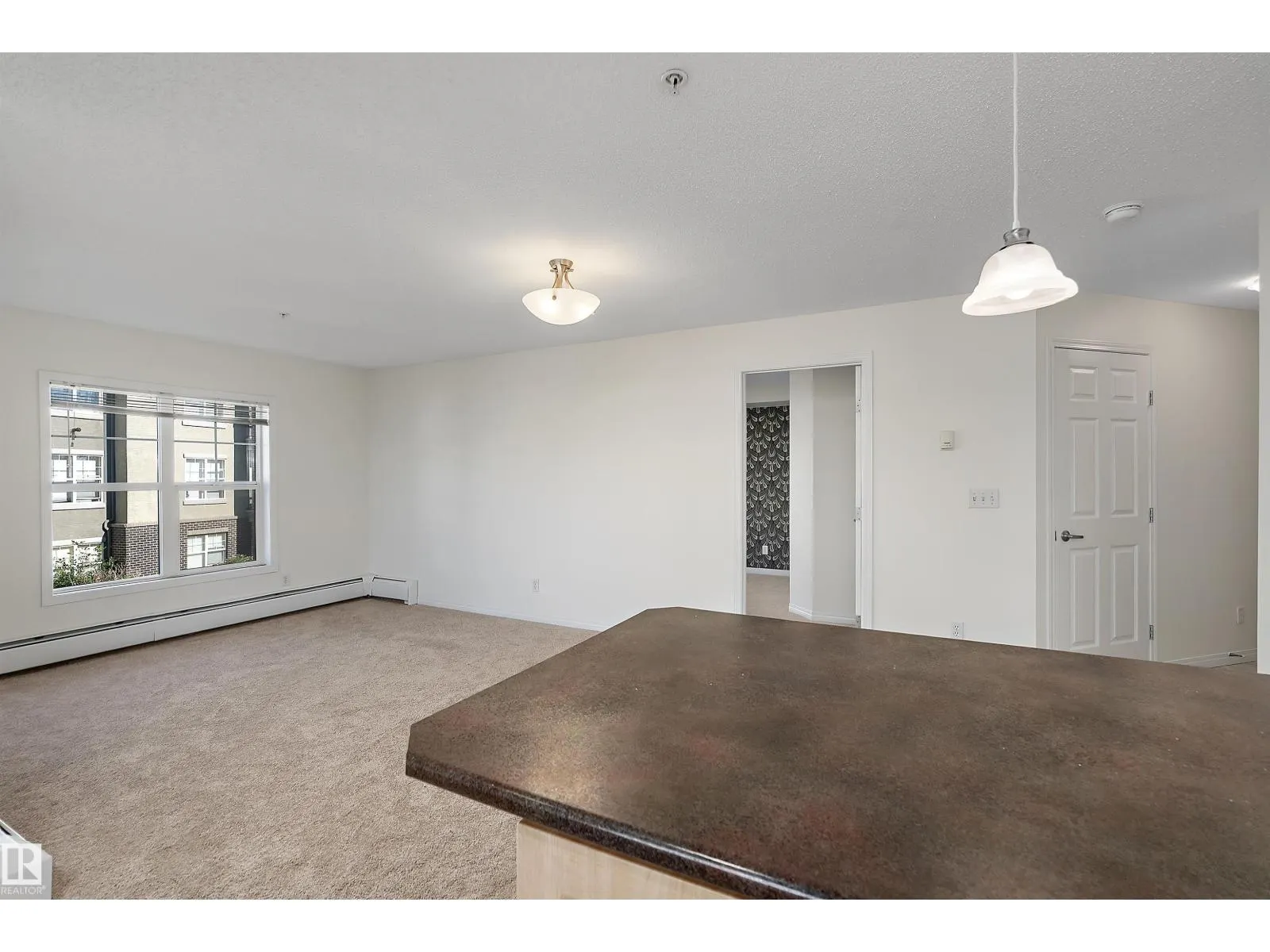 #201 630 MCALLISTER LO SW