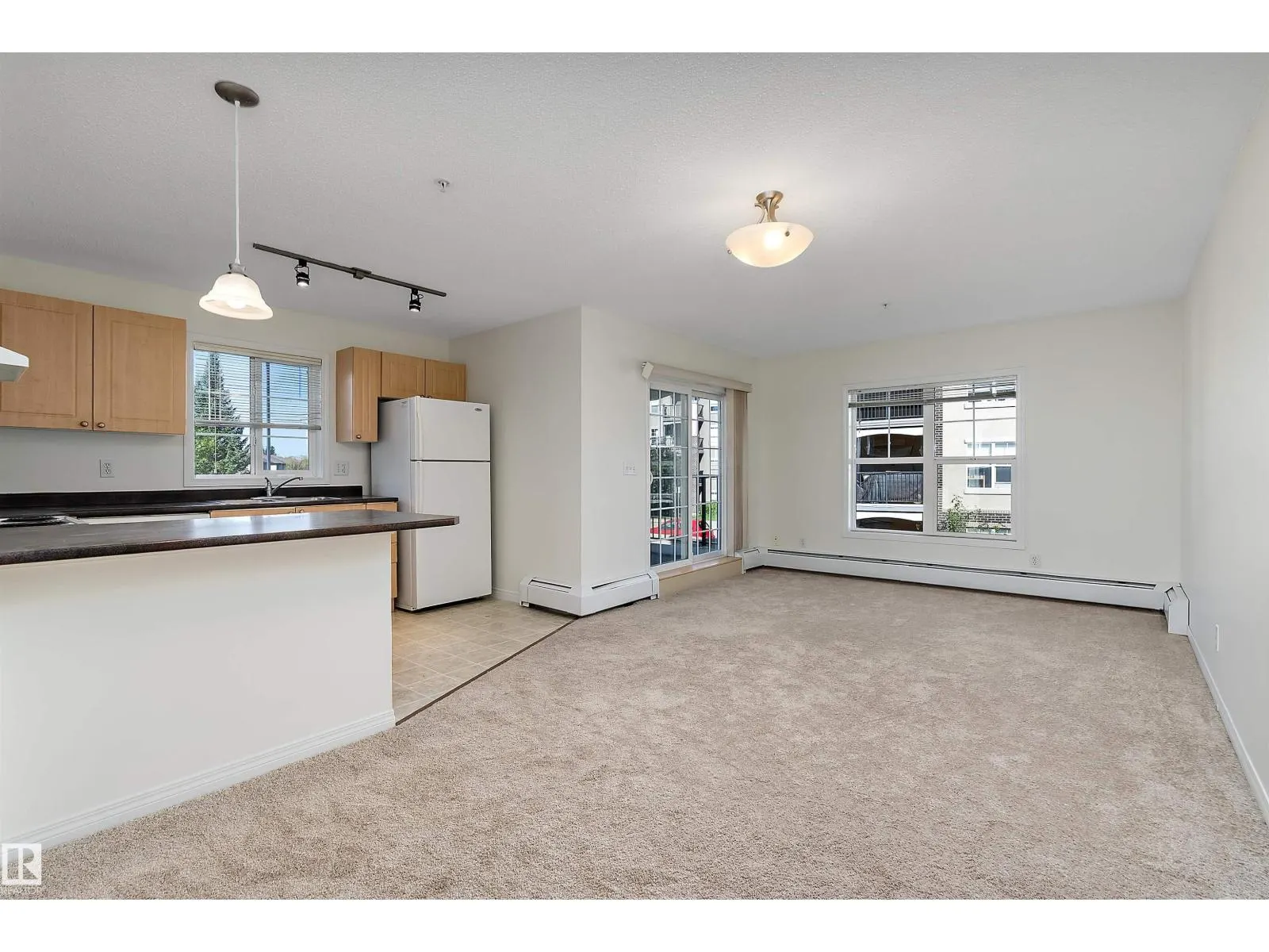 #201 630 MCALLISTER LO SW