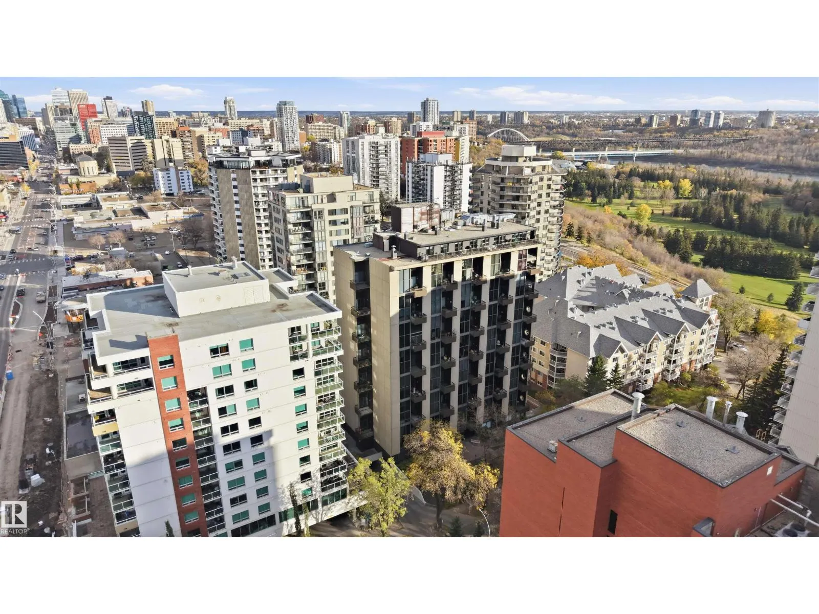 #407 10045 118 ST NW
