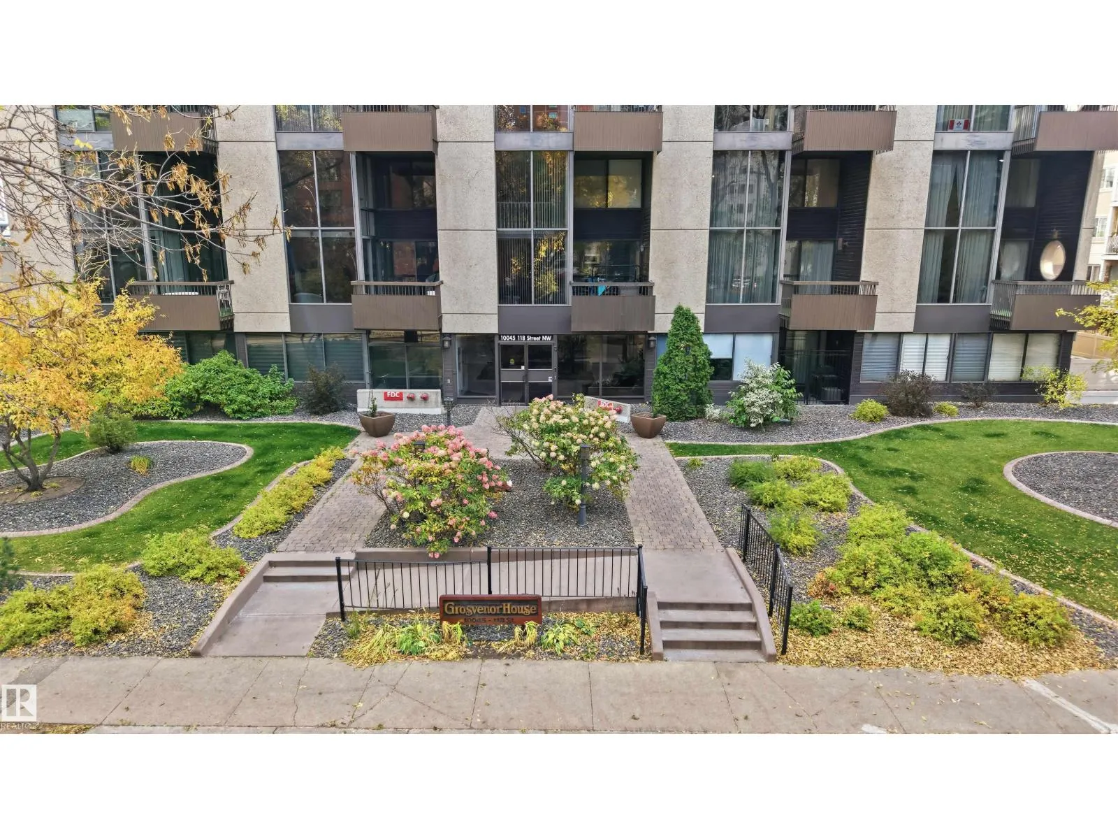 #407 10045 118 ST NW