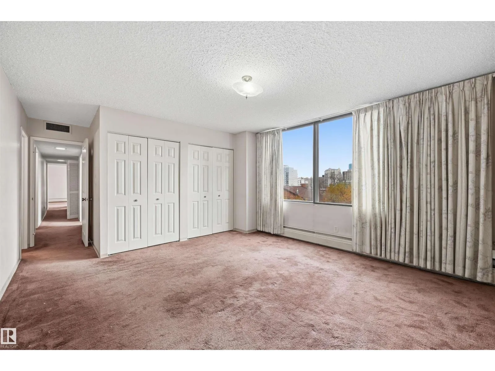 #407 10045 118 ST NW
