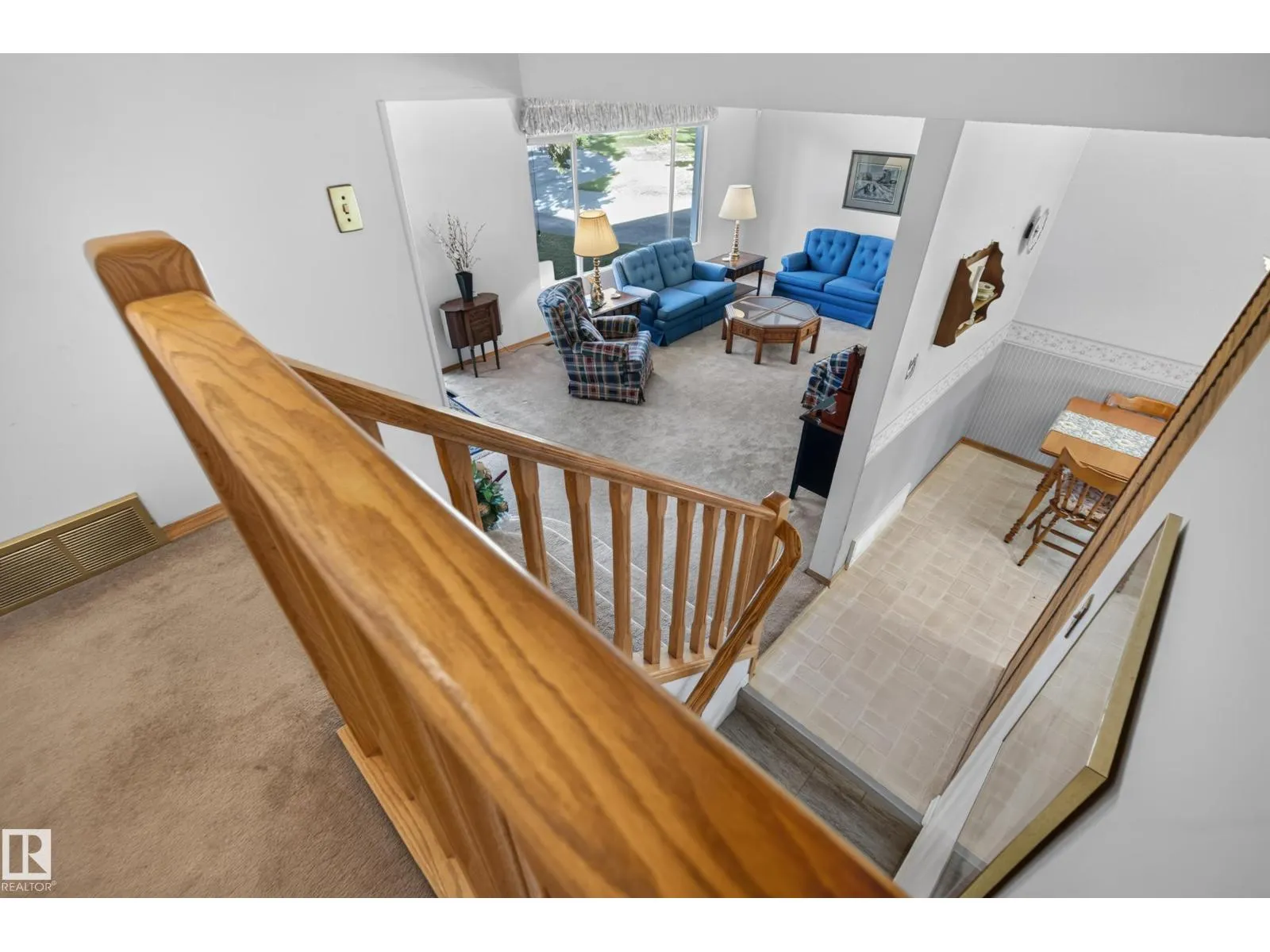 9011 157 ST NW