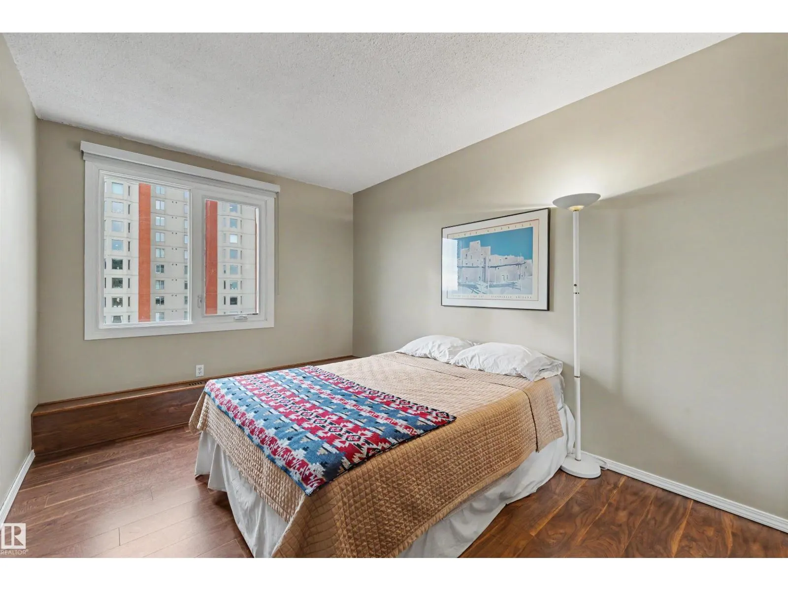 #905 9809 110 ST NW