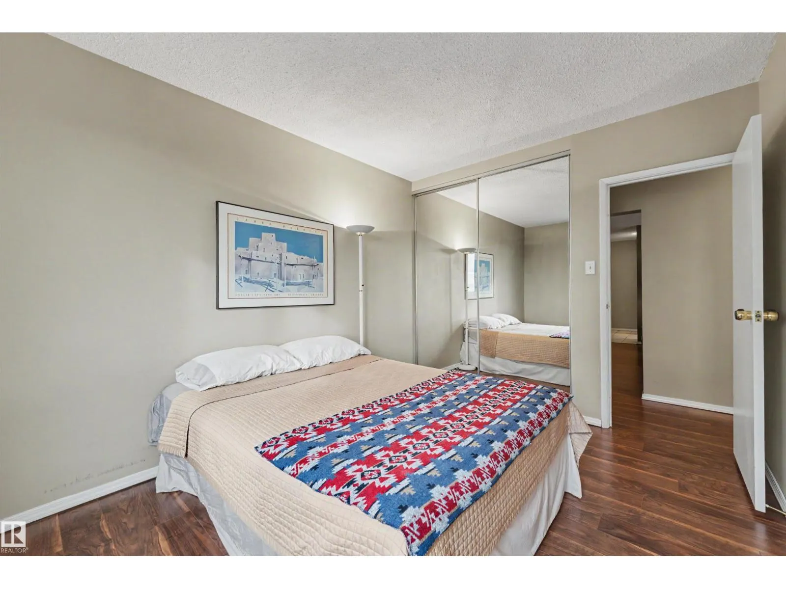#905 9809 110 ST NW