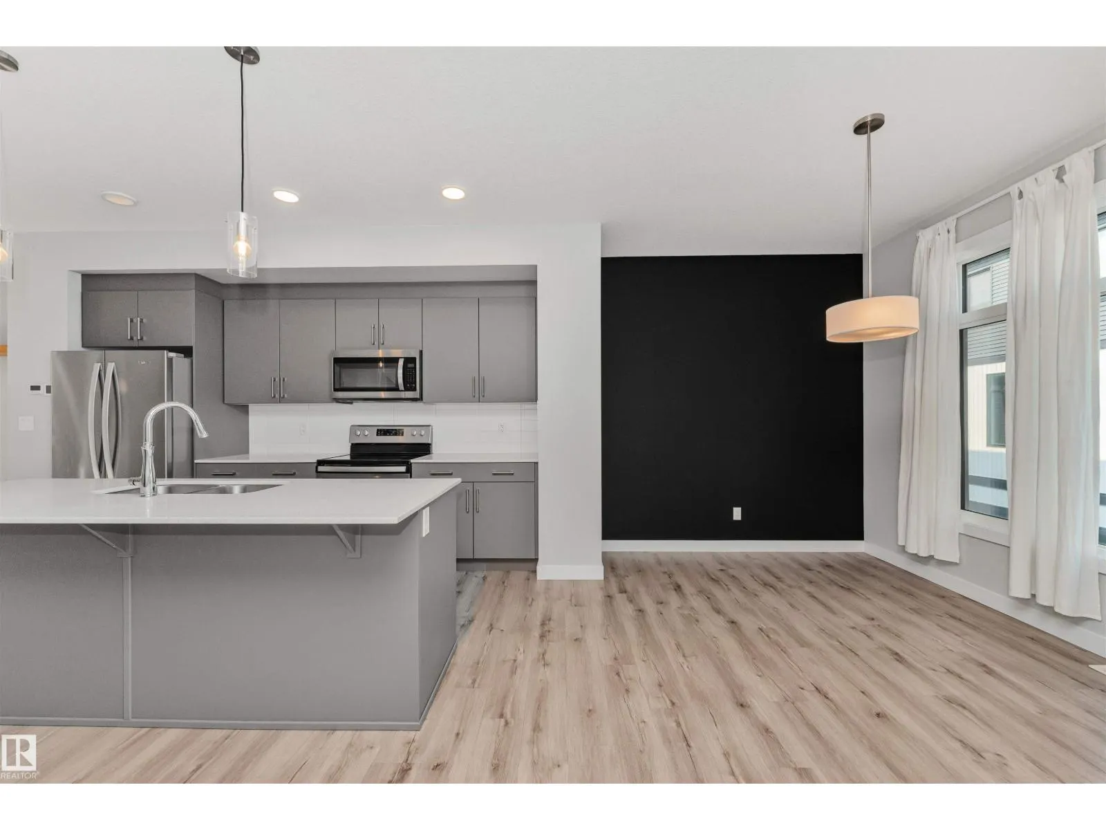 #17 1729 KEENE CR SW