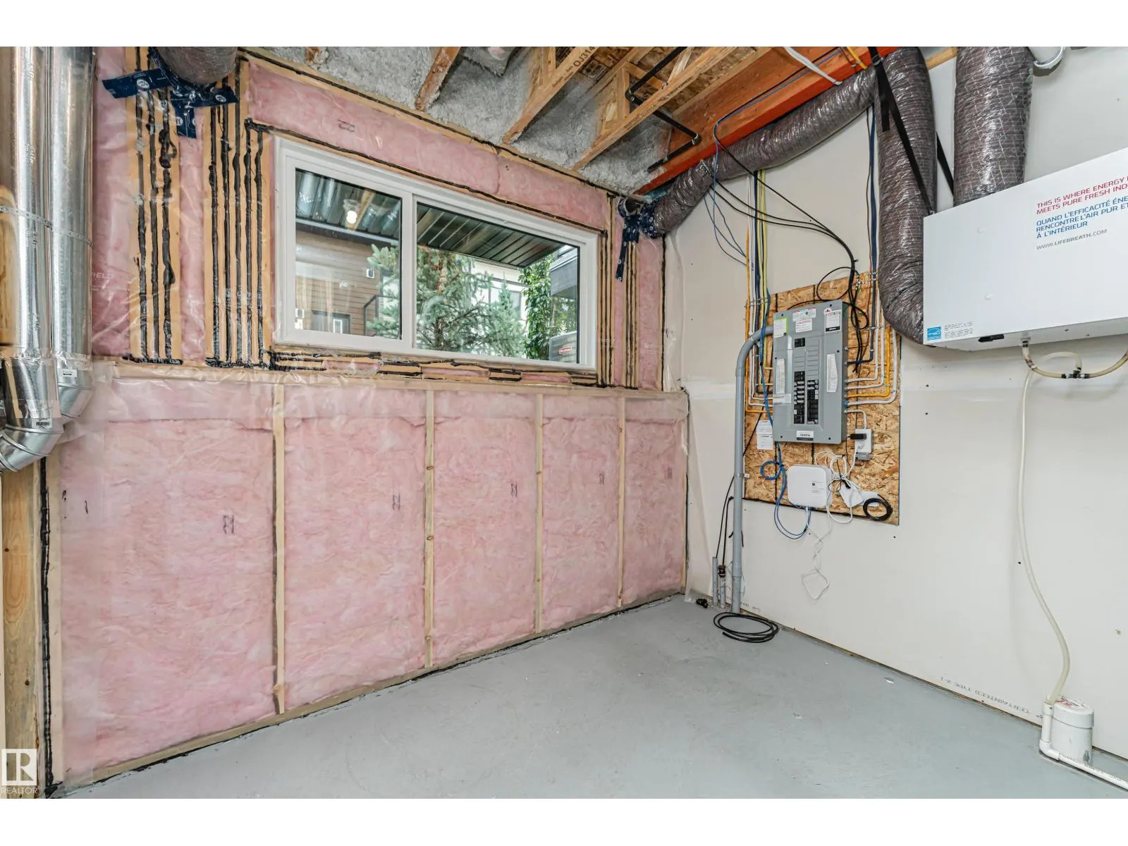 #17 1729 KEENE CR SW