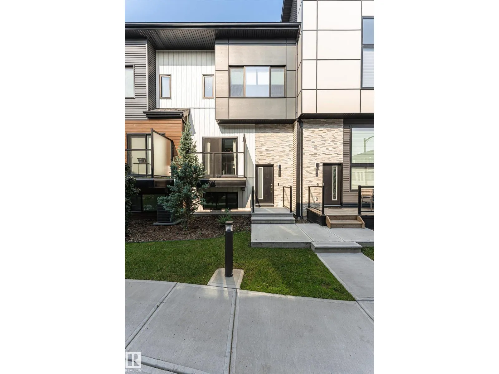 #17 1729 KEENE CR SW