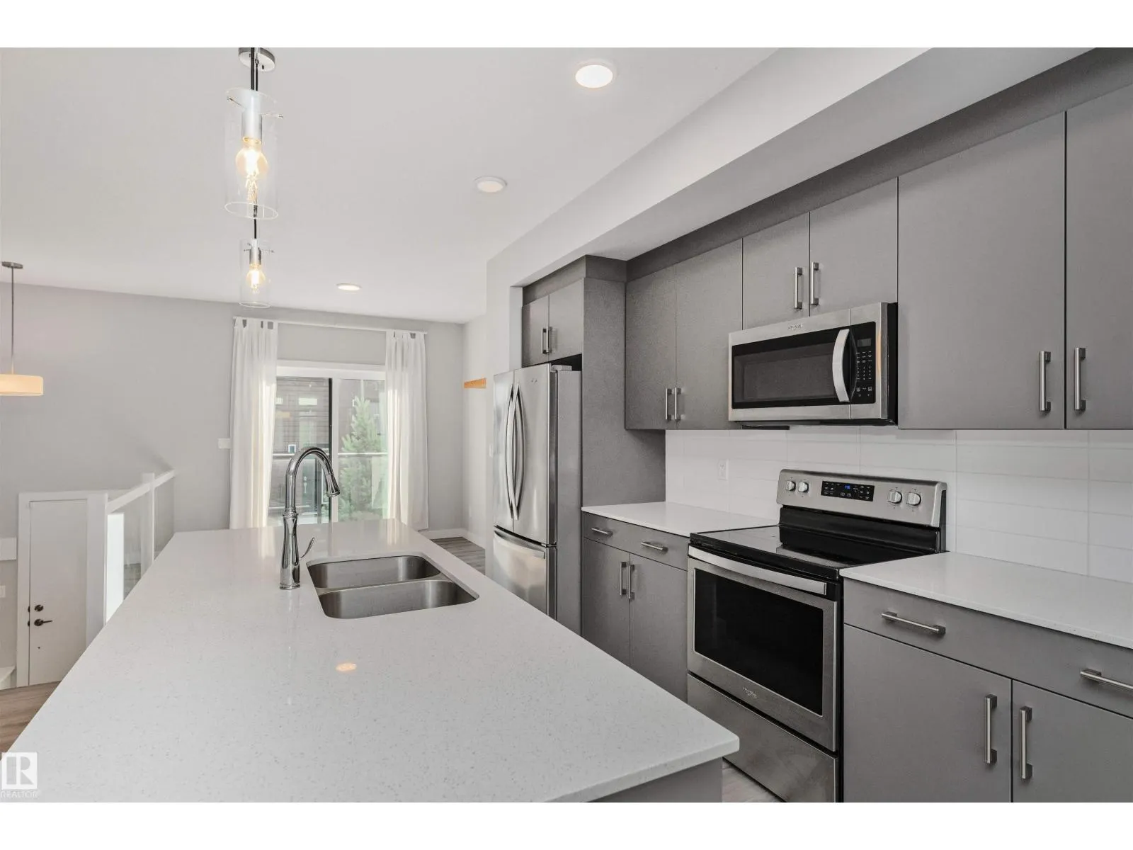 #17 1729 KEENE CR SW