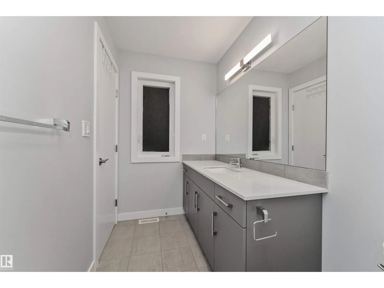 #17 1729 KEENE CR SW