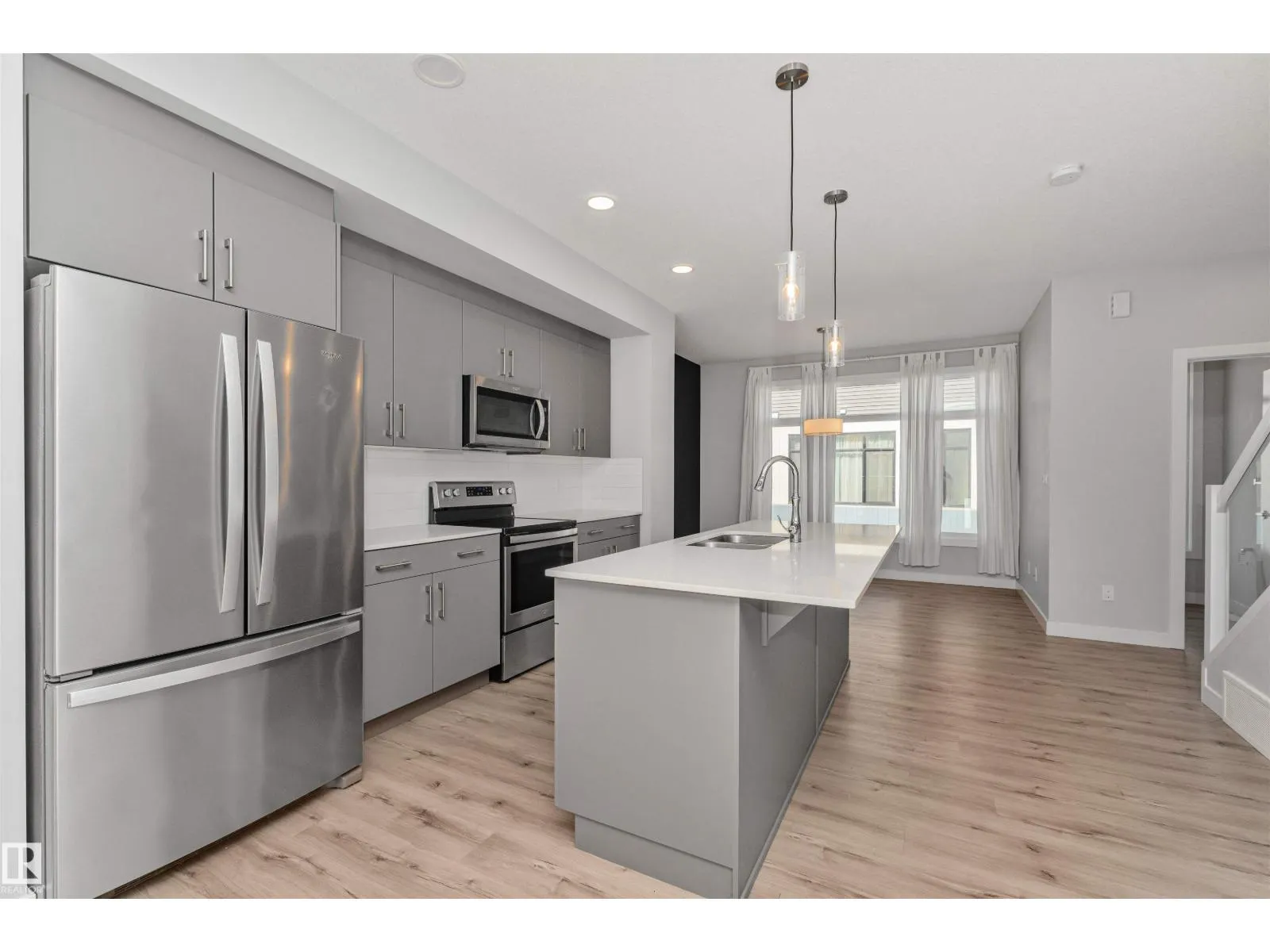#17 1729 KEENE CR SW