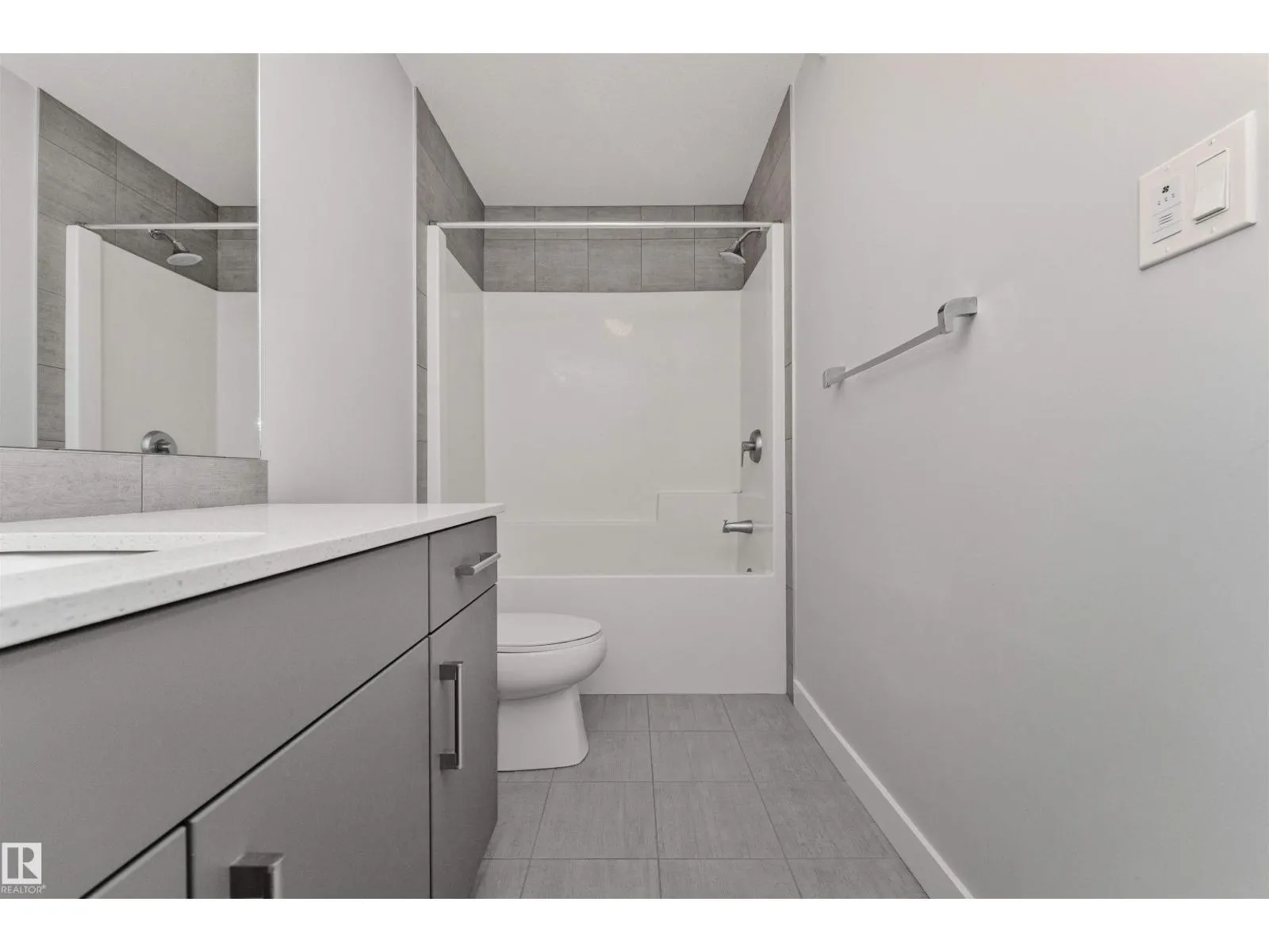 #17 1729 KEENE CR SW