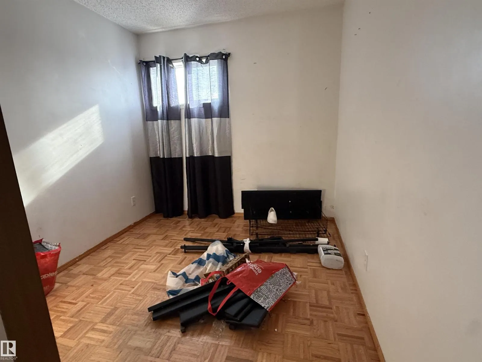 7520 152B AV NW
