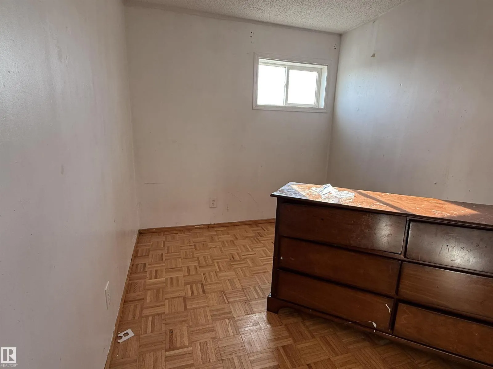 7520 152B AV NW