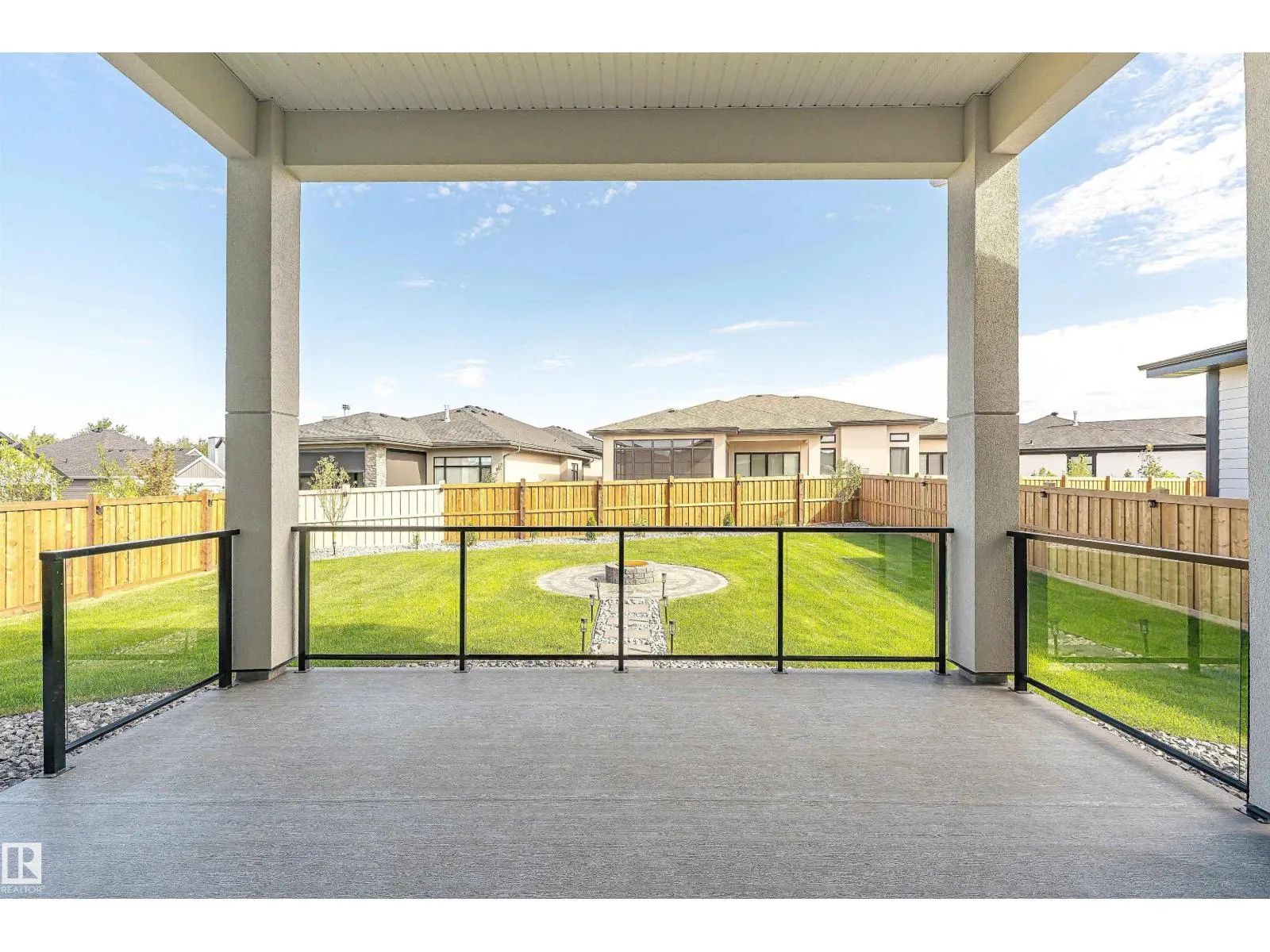 20 EASTON CL