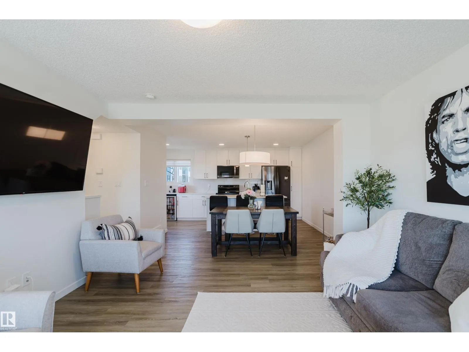 #49 850 Secord BV NW