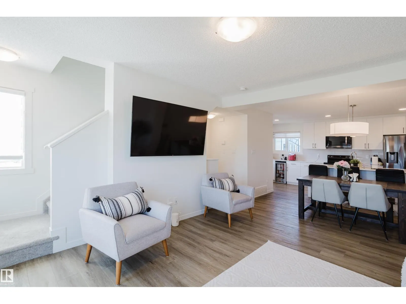 #49 850 Secord BV NW