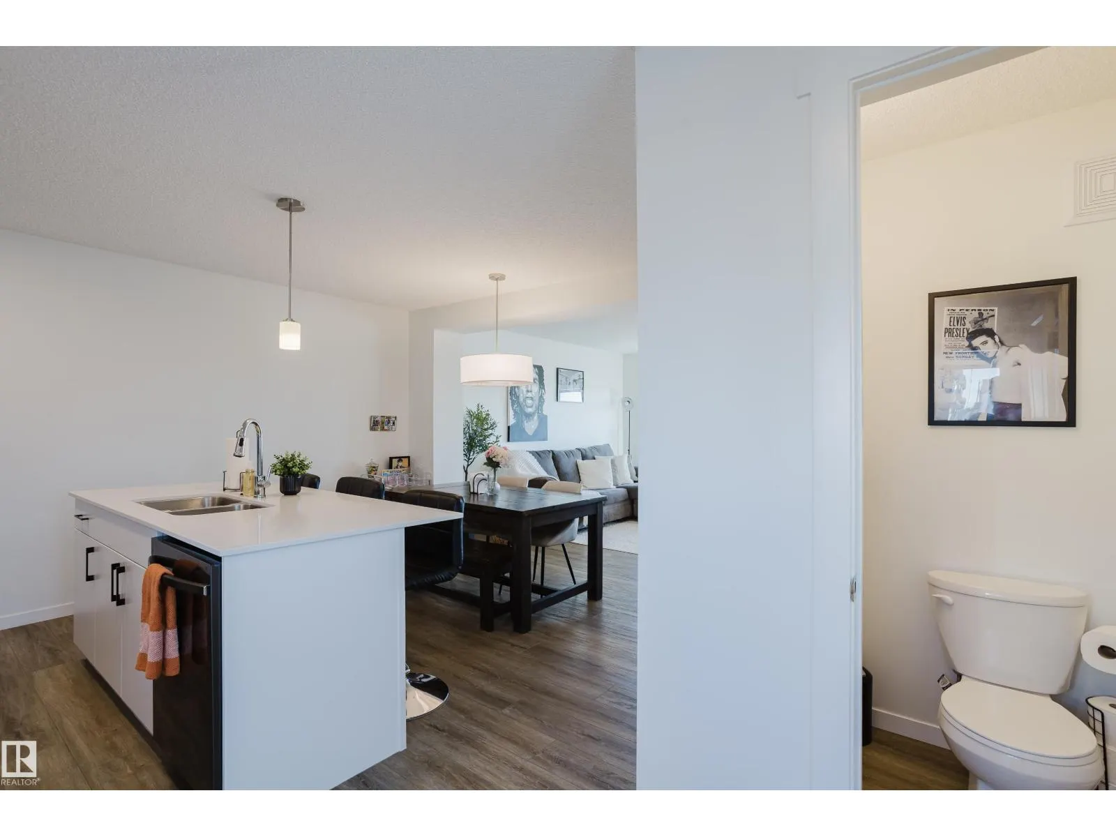 #49 850 Secord BV NW