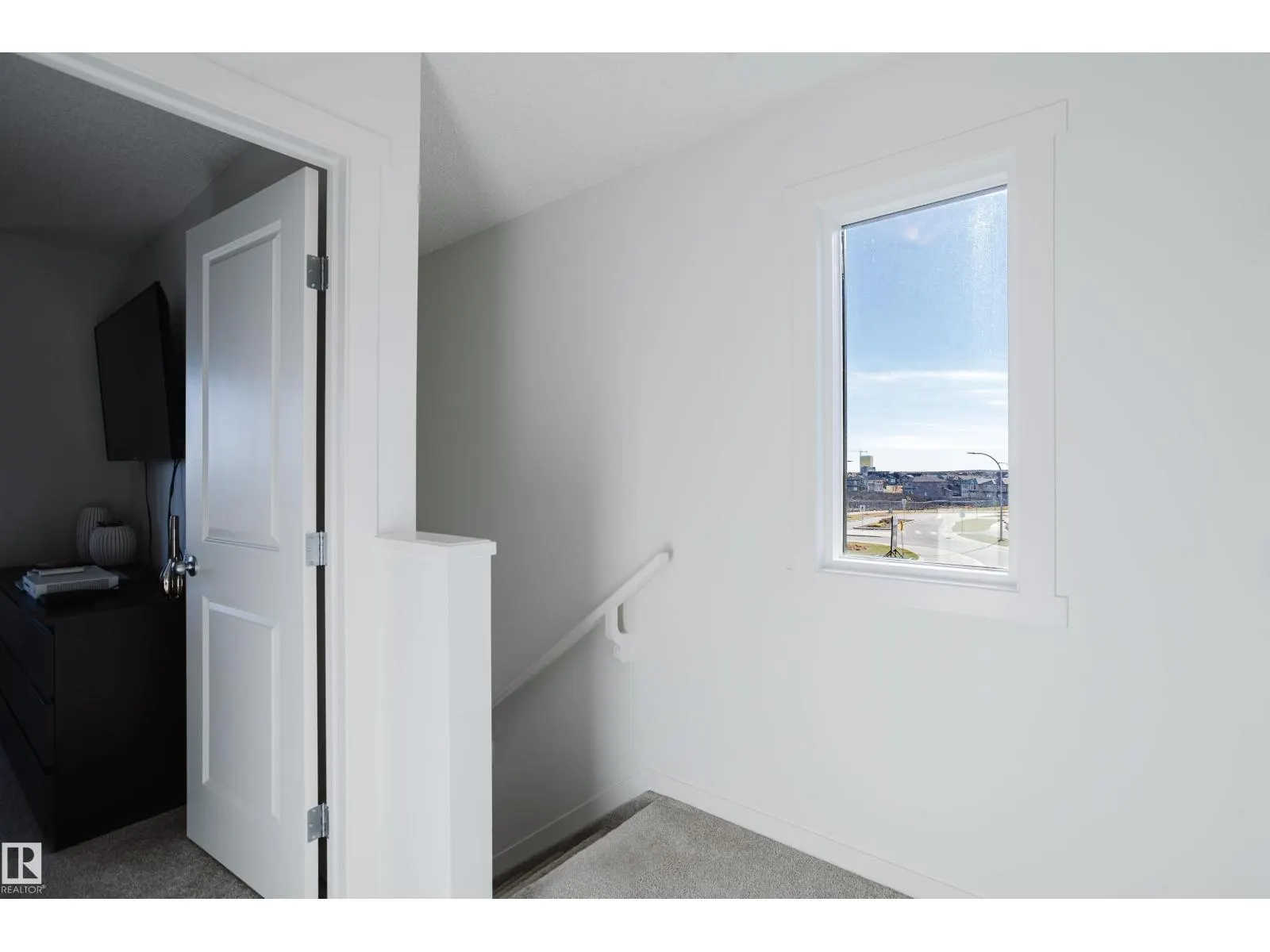 #49 850 Secord BV NW