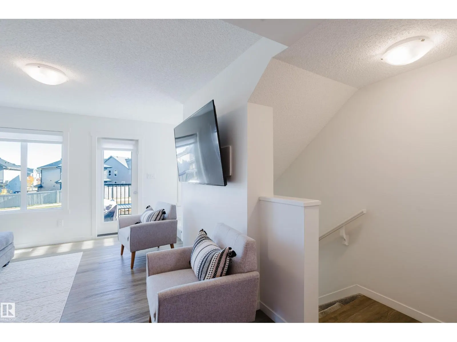 #49 850 Secord BV NW