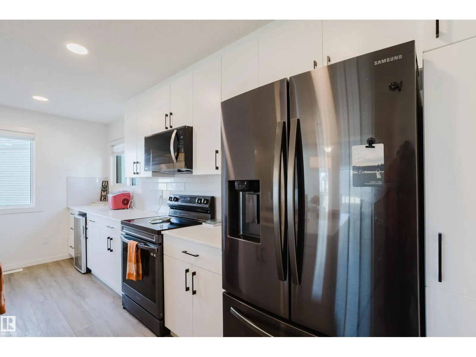 #49 850 Secord BV NW
